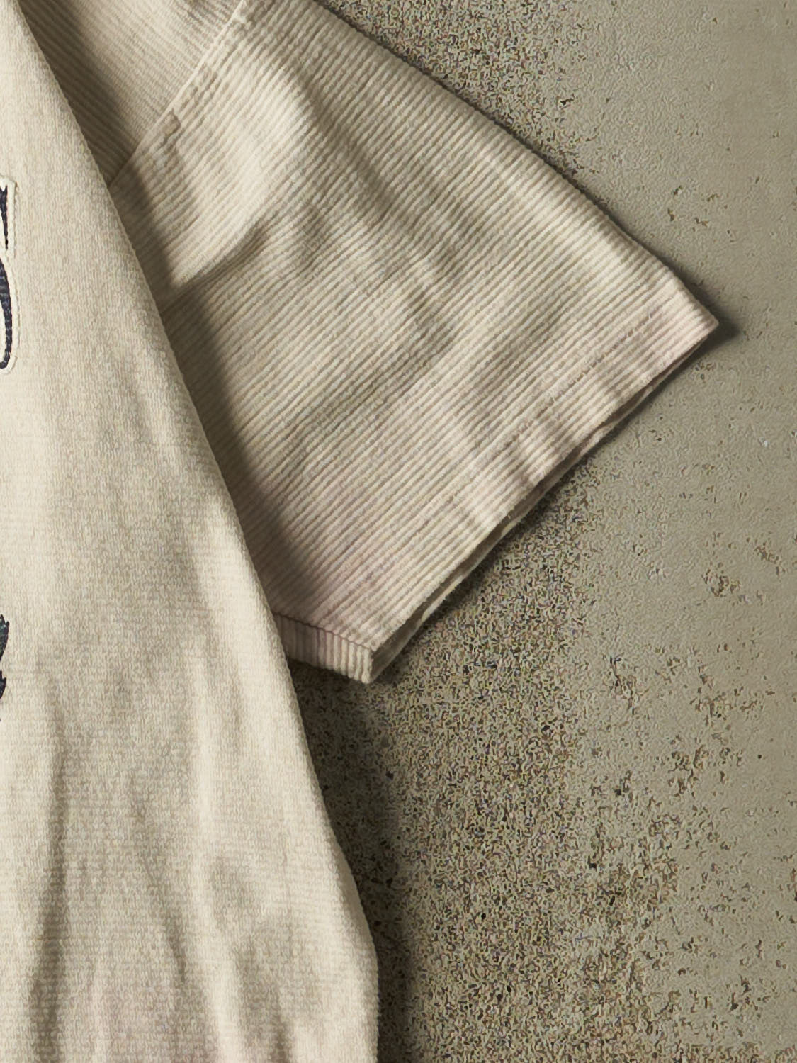 Vintage 90s Beige Monarch of the Sea's Tee (M)