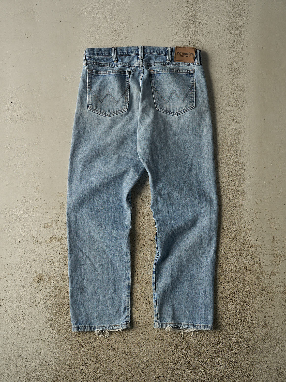 Vintage Y2K Light Wash Wrangler Jeans (34x29.5)