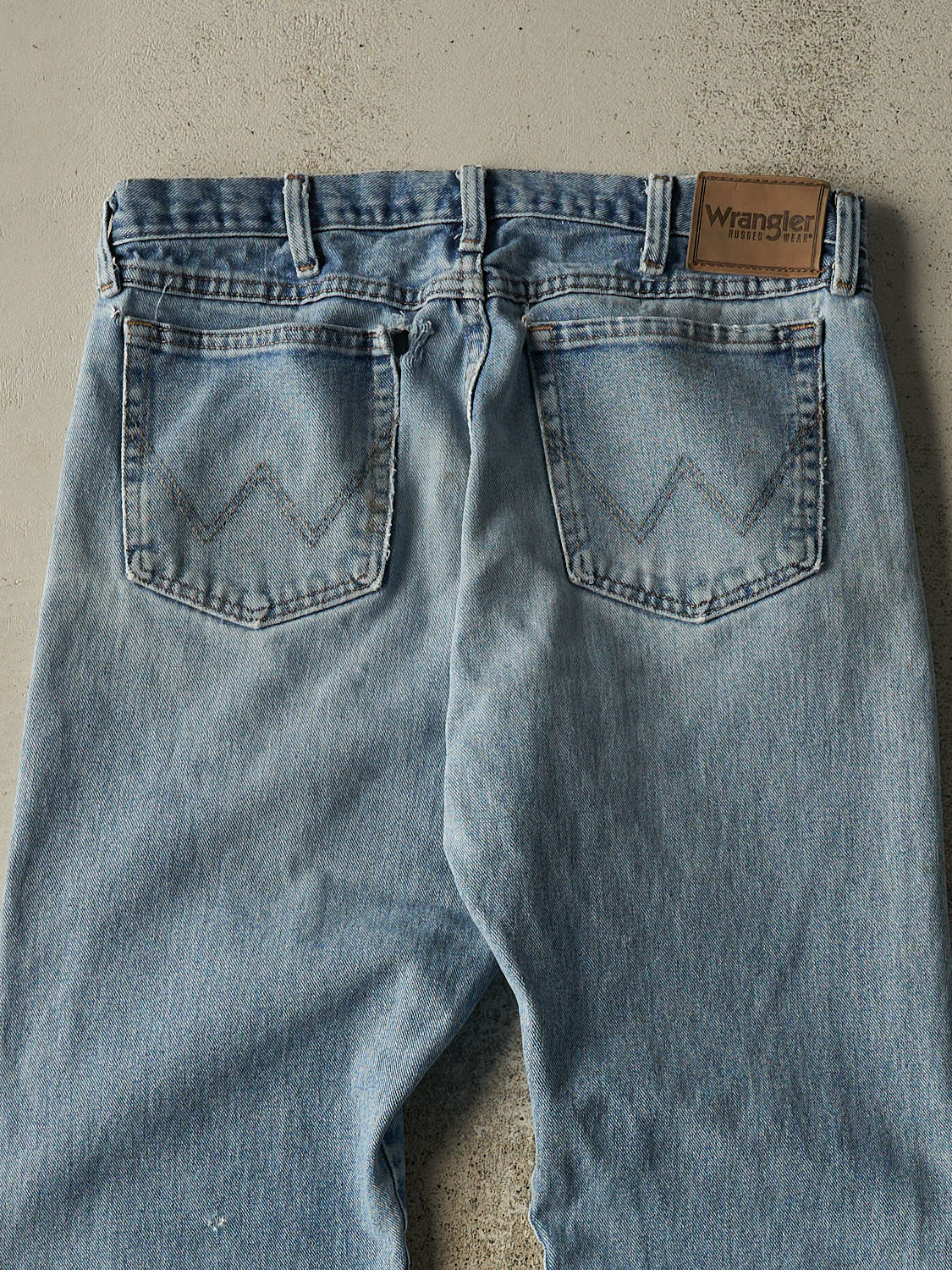 Vintage Y2K Light Wash Wrangler Jeans (34x29.5)