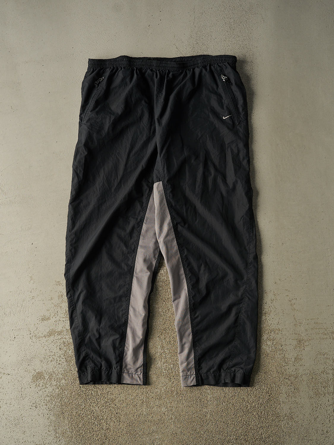 Vintage Y2K Black Nike Track Pants (40x31.5)