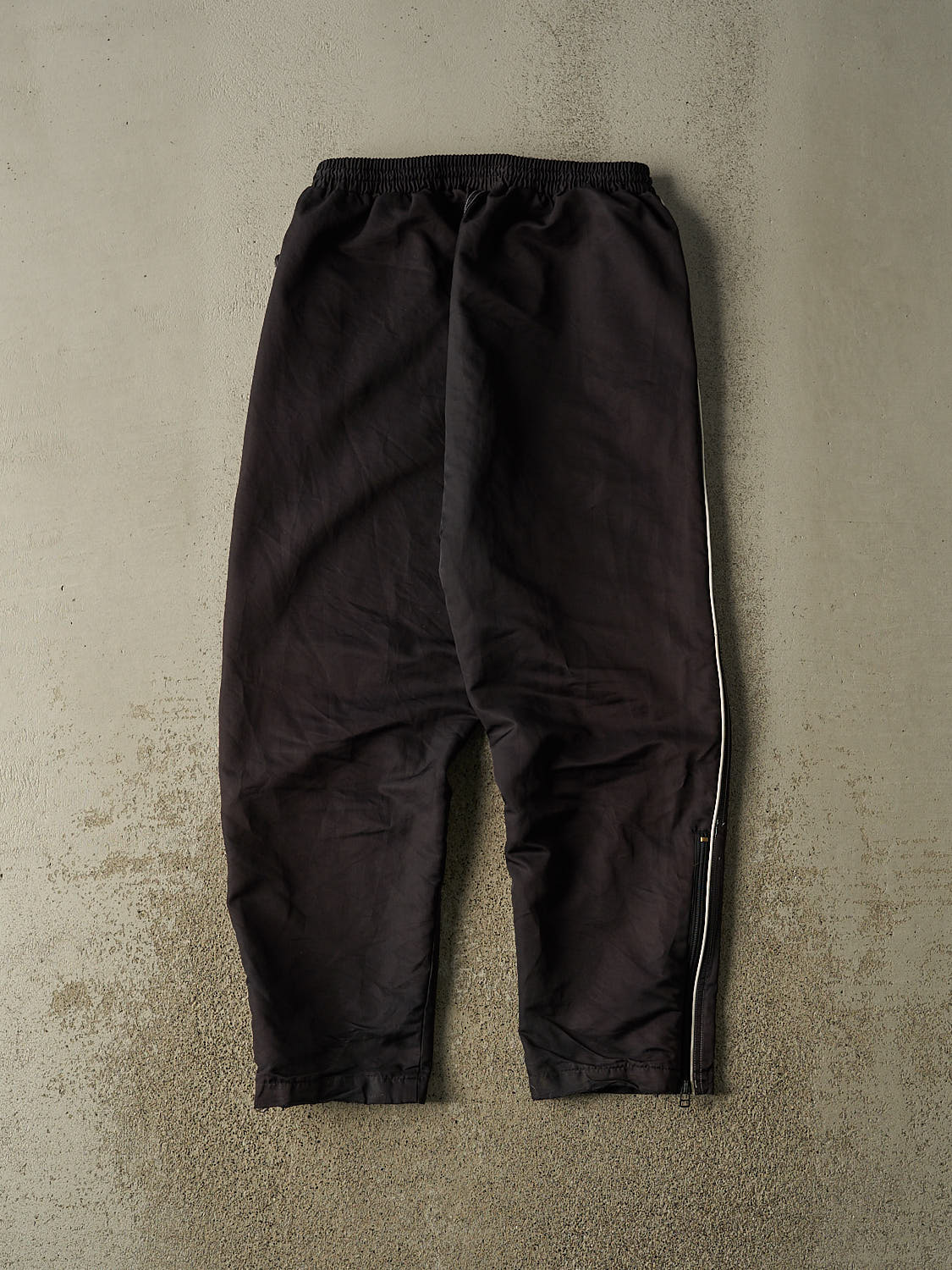 Vintage 90s Black Umbro Track Pants (30x28.5)