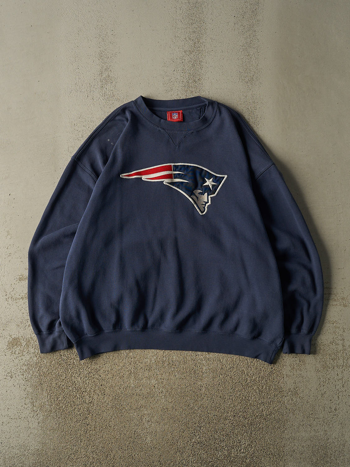 Vintage Y2K Navy Blue New England Patriots Embroidered Crewneck (XXL)