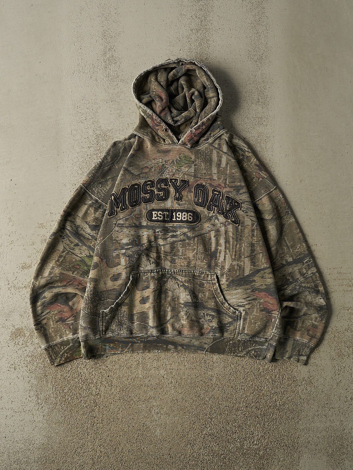 Vintage Y2K Camo Mossy Oak Embroidered Hoodie (M/L)