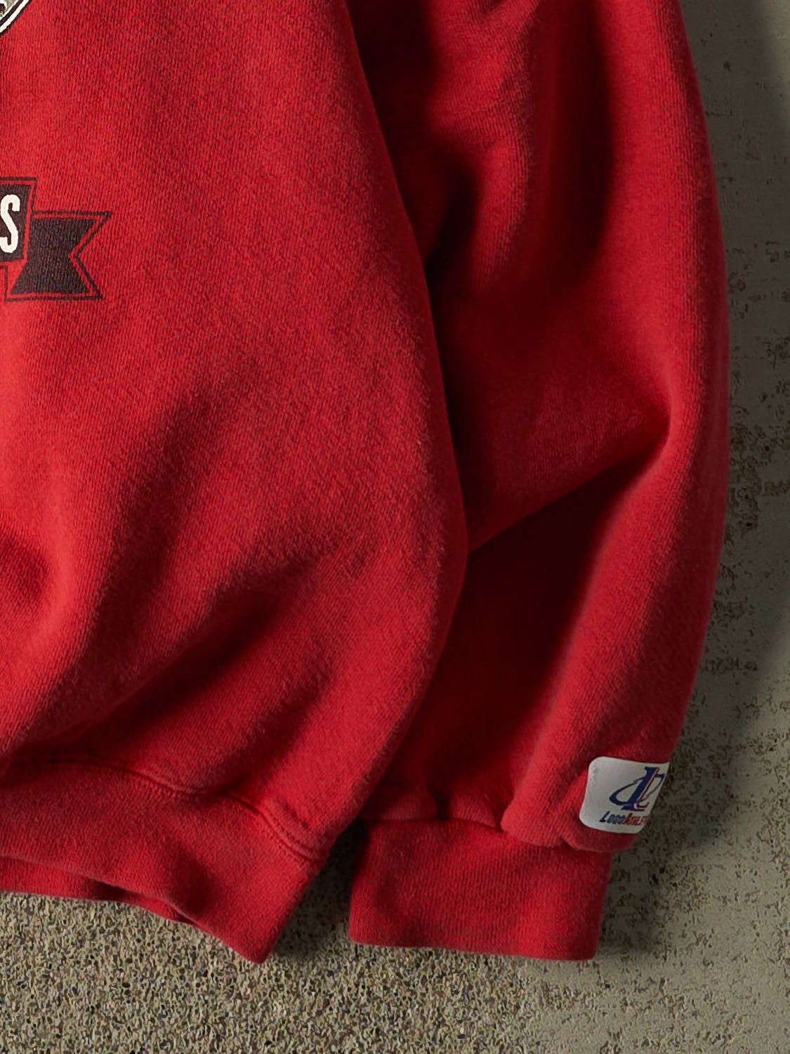 Vintage 97' Red Tampa Bay Buccaneers Crewneck (XL)