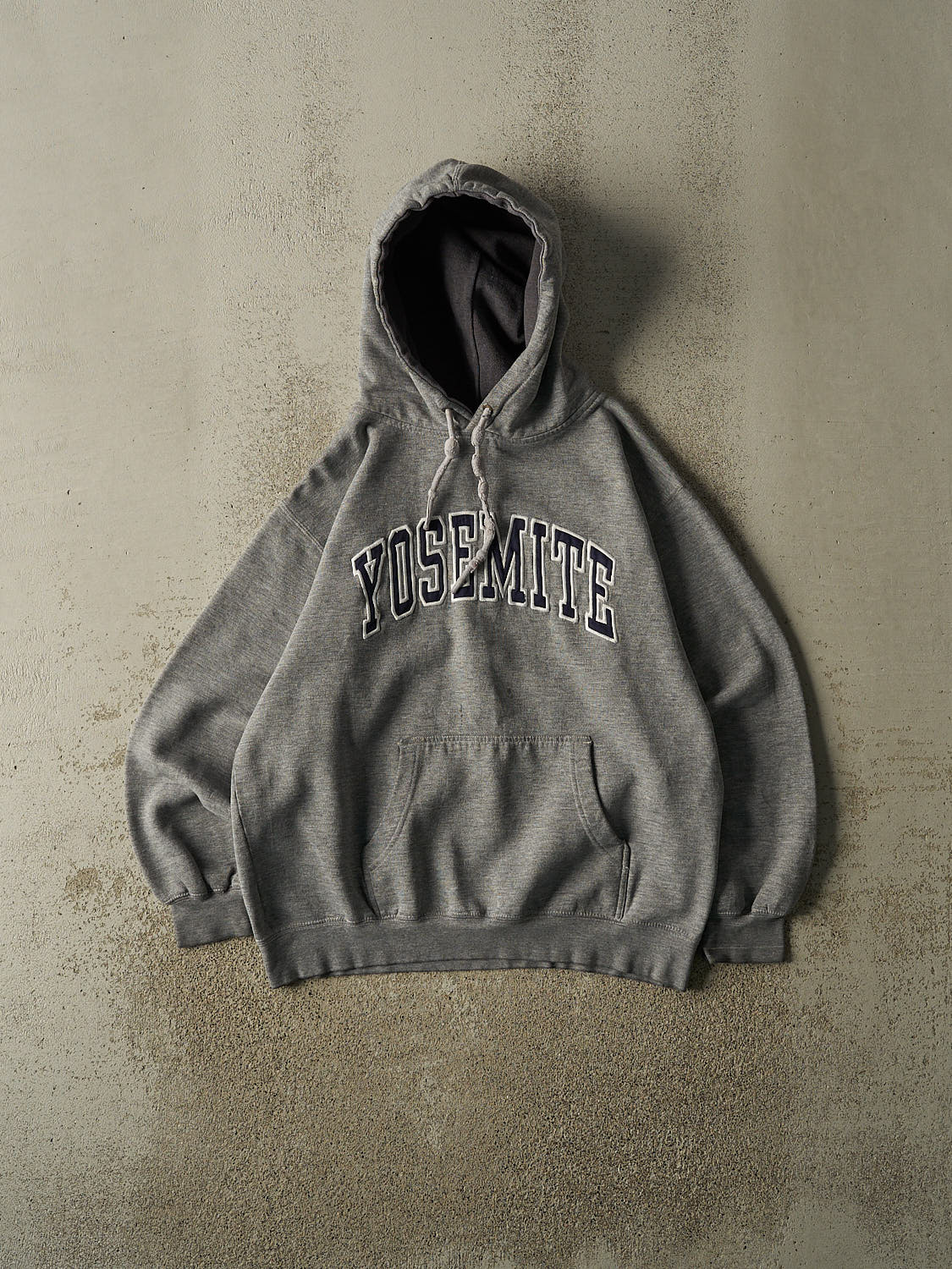 Vintage 90s Grey Yosemite Embroidered Hoodie (M)