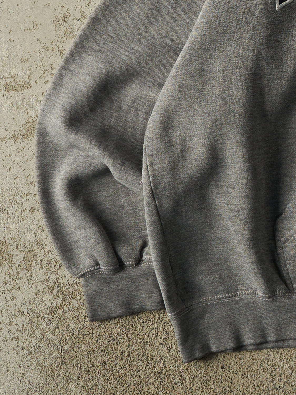 Vintage 90s Grey Yosemite Embroidered Hoodie (M)