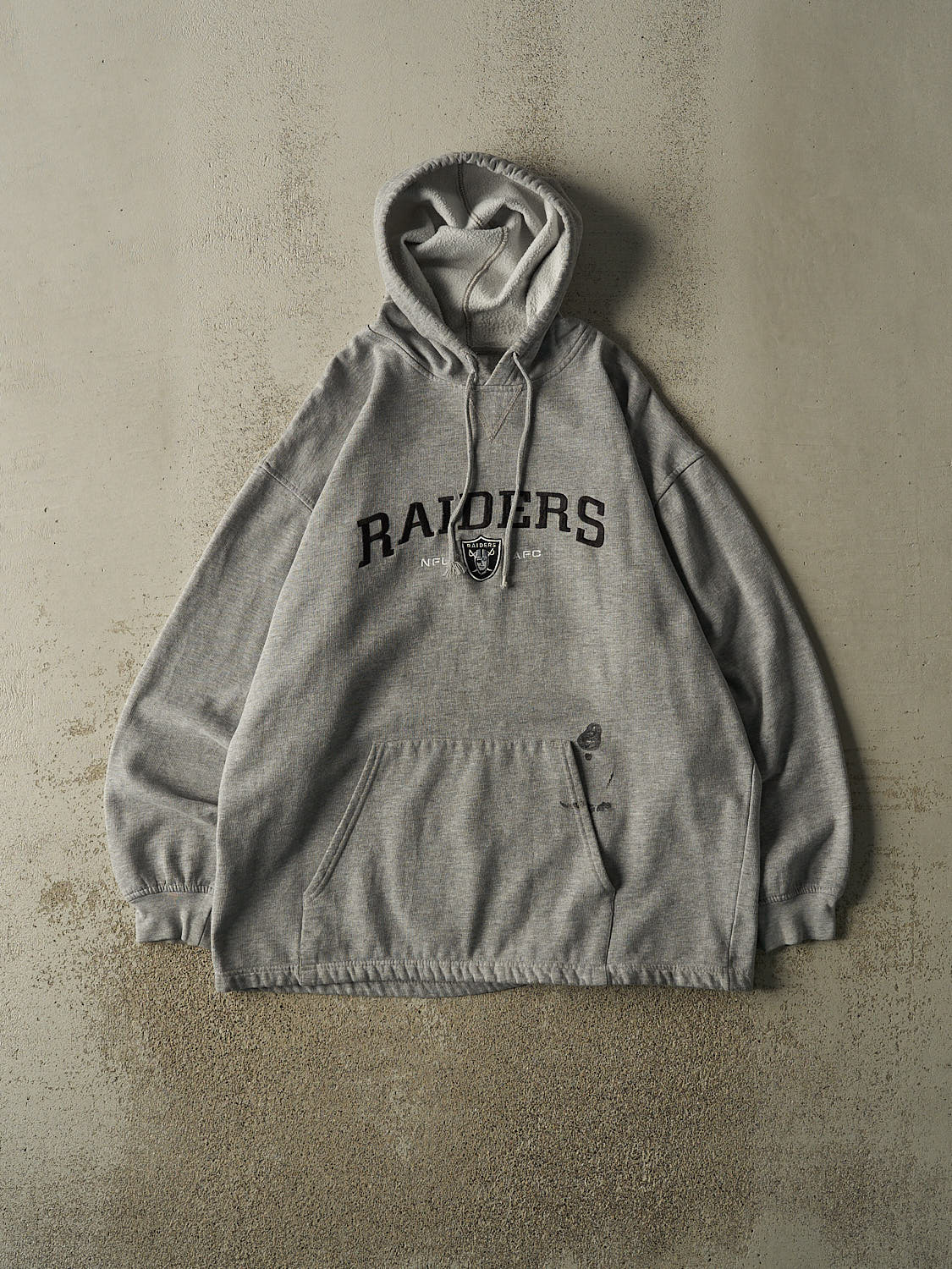 Vintage Y2K Grey Oakland Raiders Embroidered Hoodie (XL/XXL)