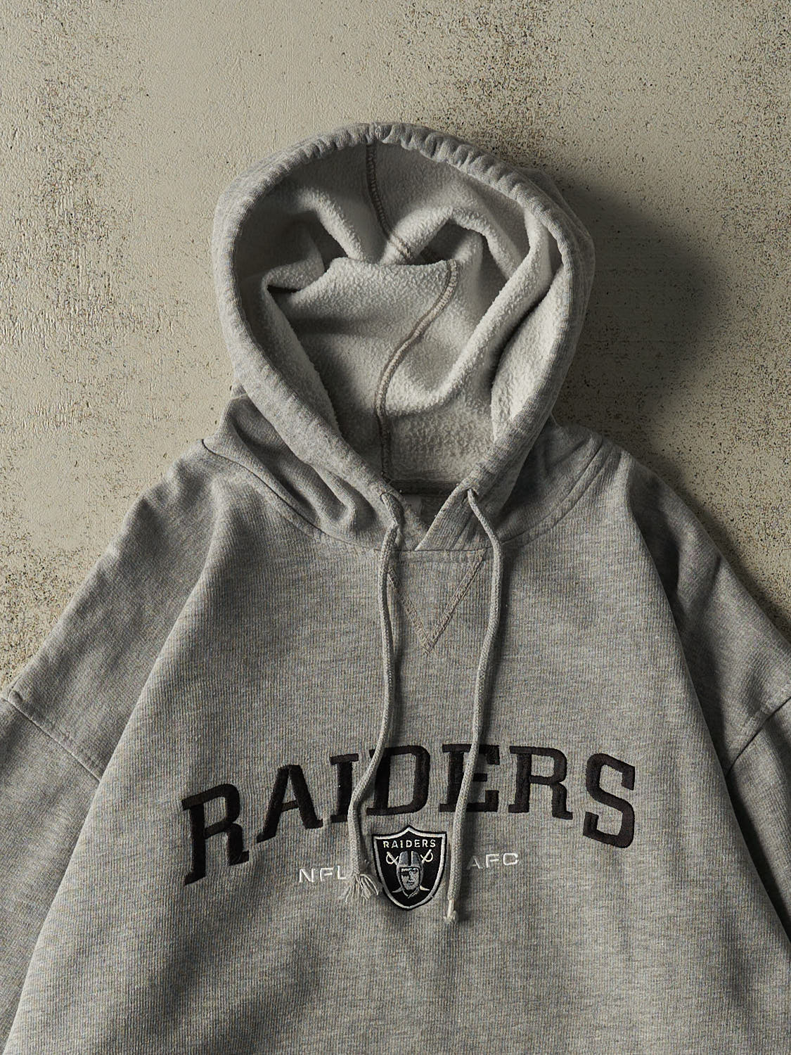 Vintage Y2K Grey Oakland Raiders Embroidered Hoodie (XL/XXL)