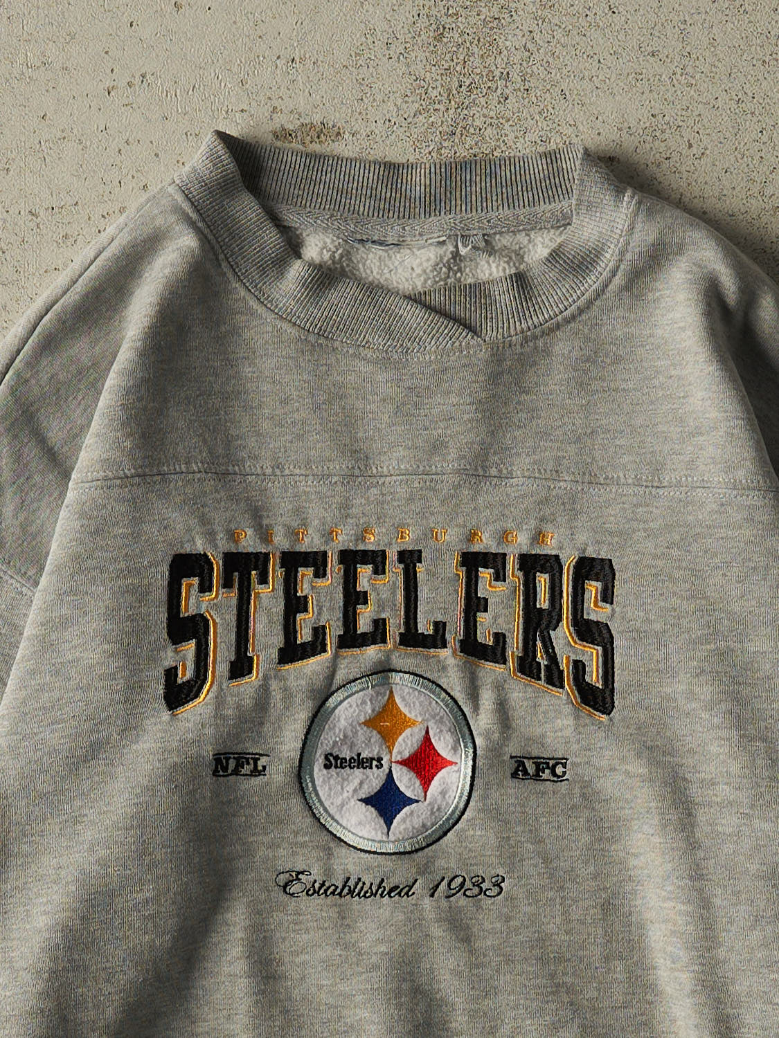 Vintage 90s Grey Pittsburgh Steelers Embroidered Crewneck (S)