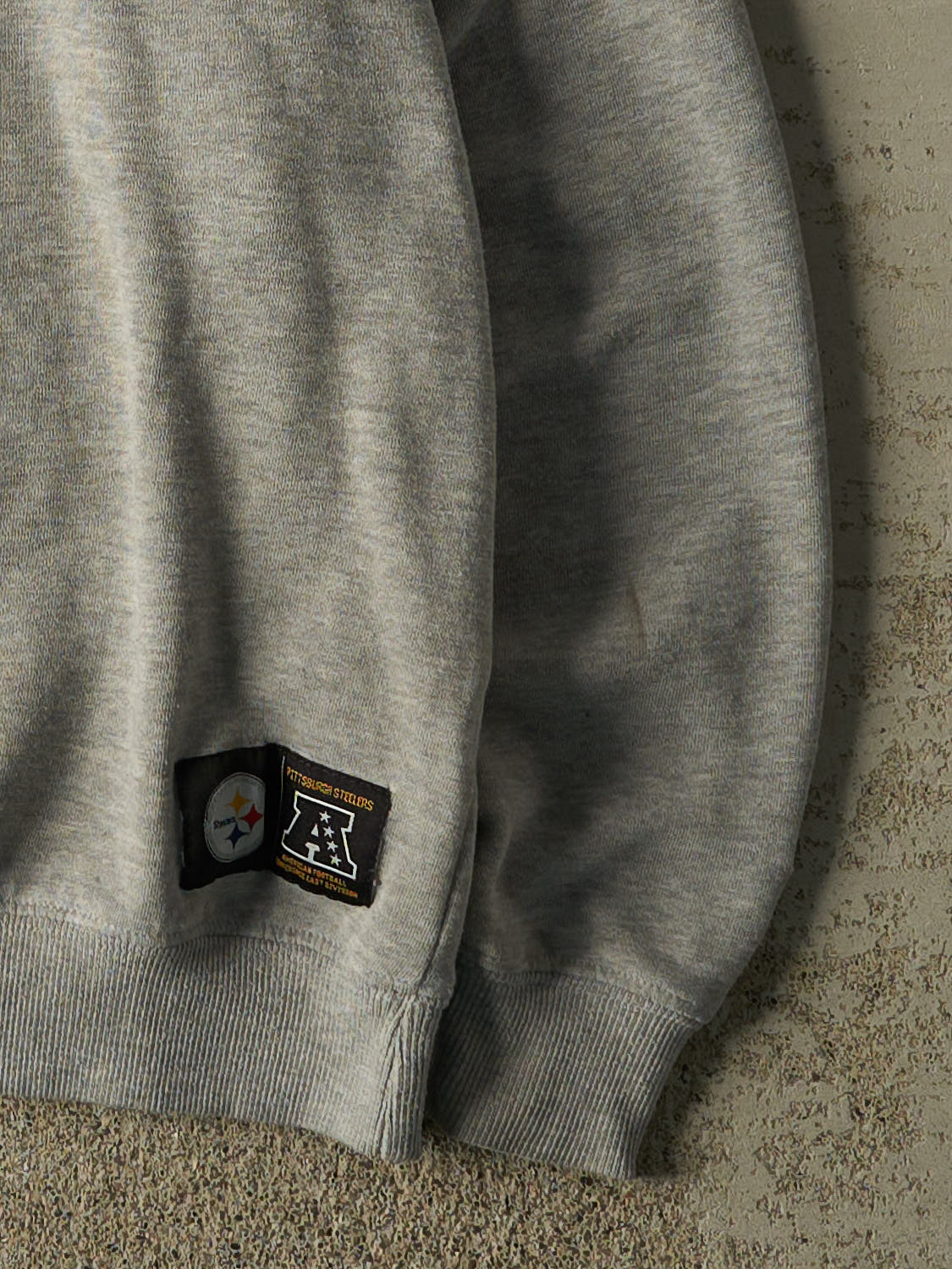 Vintage 90s Grey Pittsburgh Steelers Embroidered Crewneck (S)