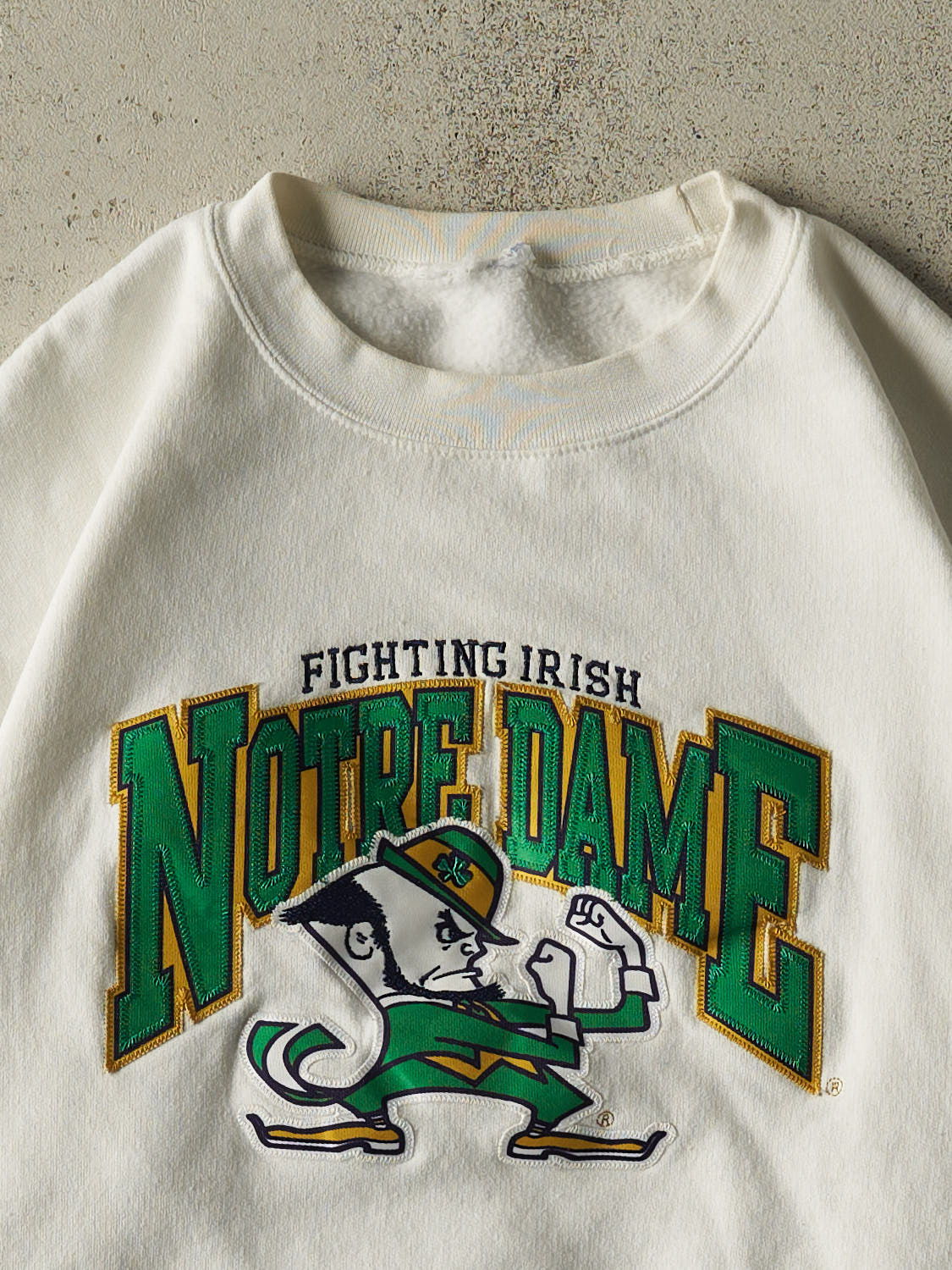 Vintage 90s White University of Notre Dame Fighting Irish Crewneck (M/L)