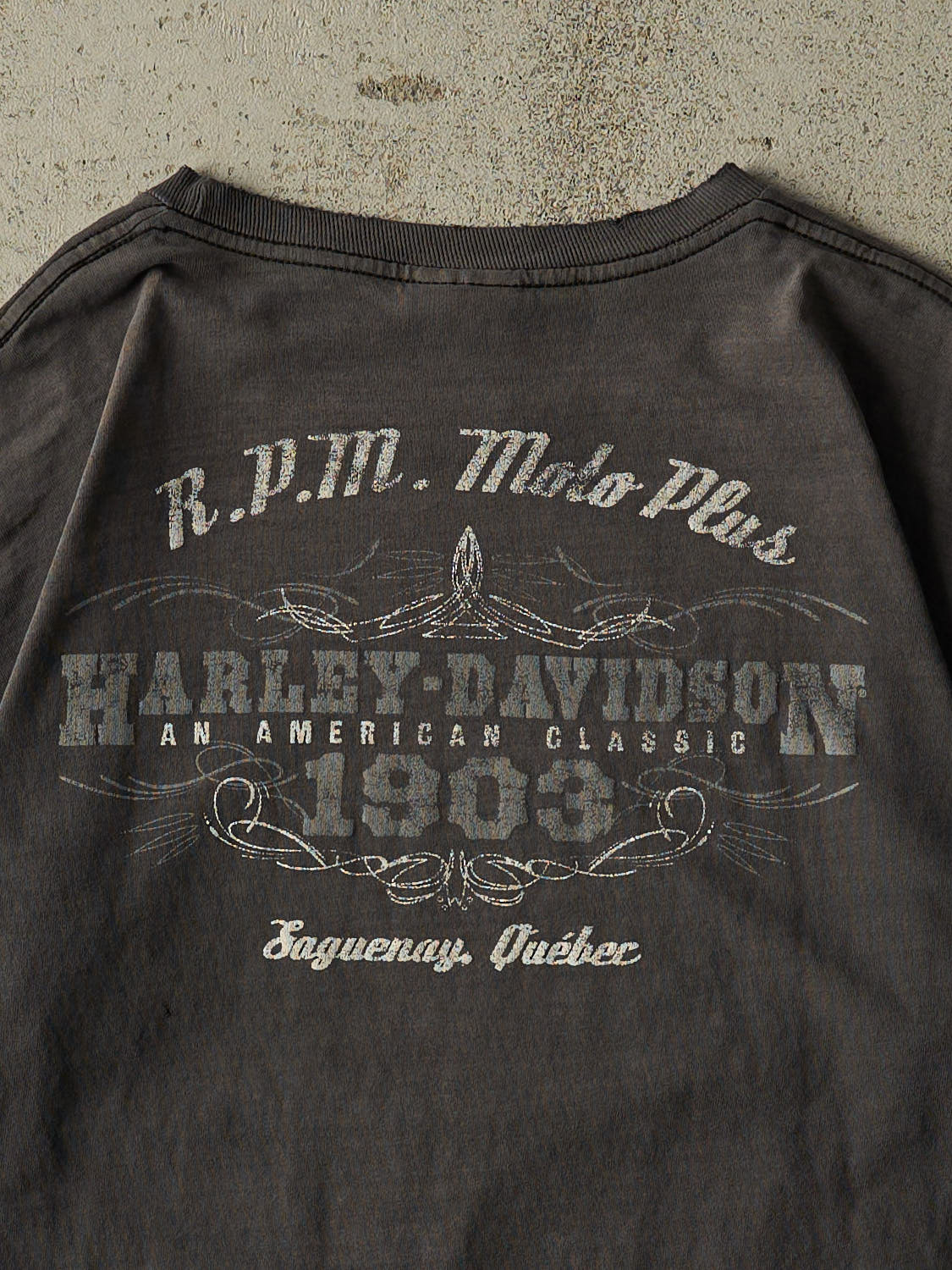 Vintage 12' Faded Black Harley Davidson Saguenay Quebec Tee (M/L)