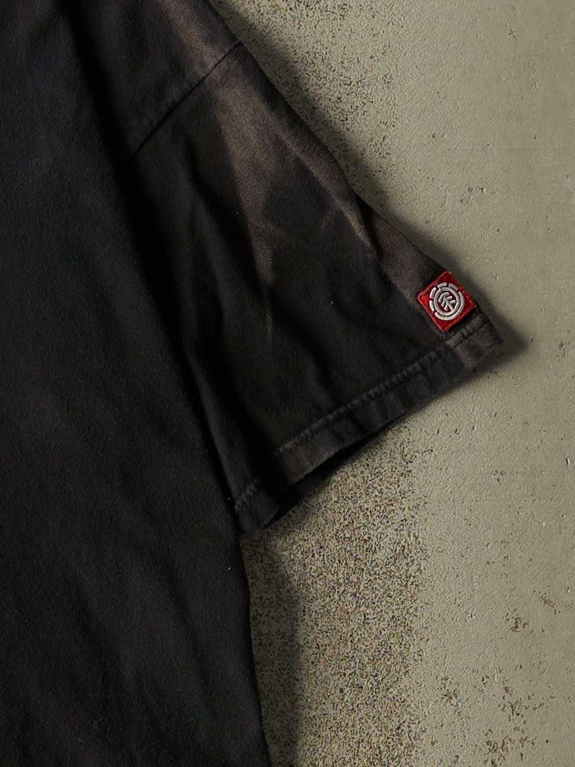Vintage Y2K Black Element Skateboards Tee (S/M)