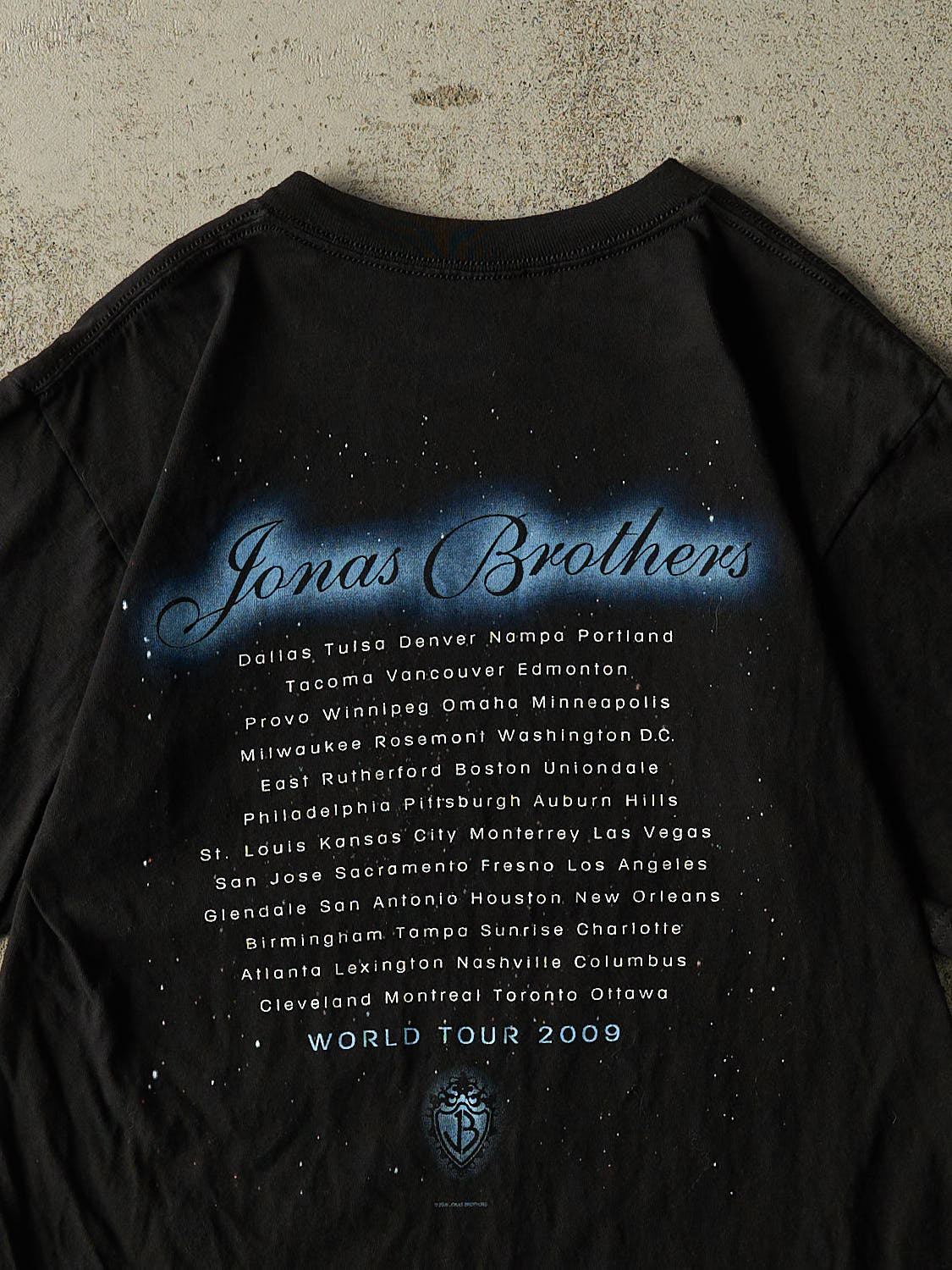 Vintage 09' Black Jonas Brothers Tour Tee (S/M)