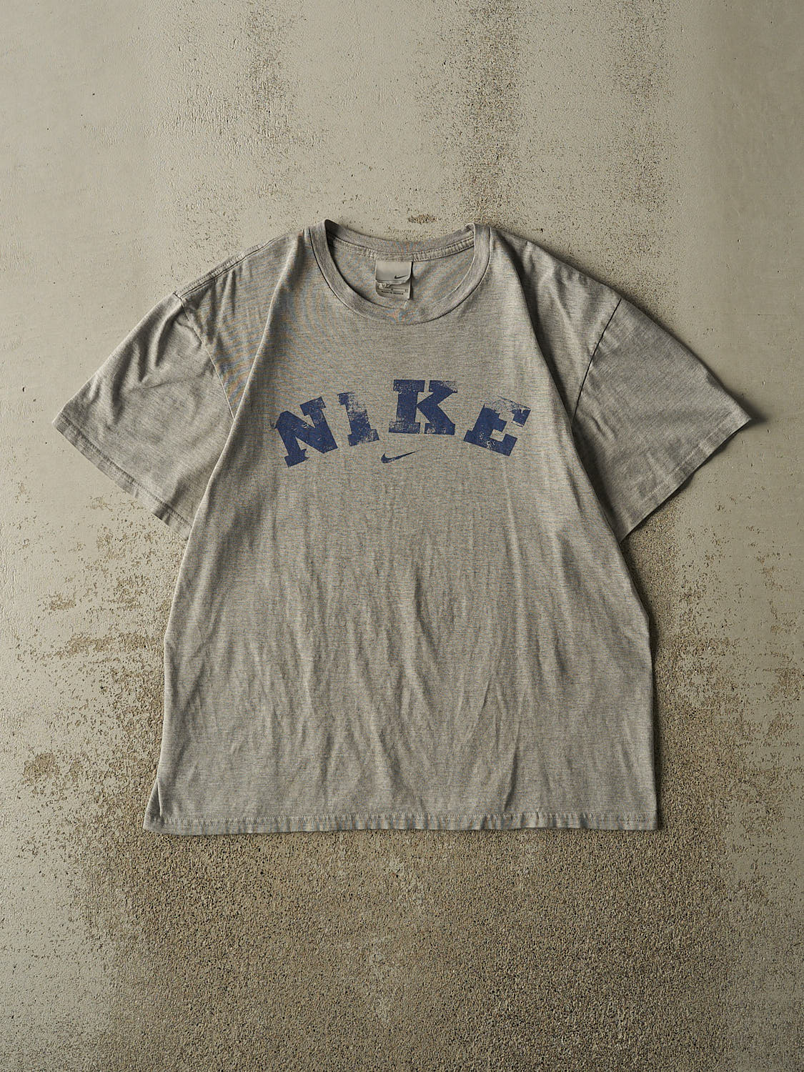 Vintage Y2K Grey Nike Logo Tee (L)