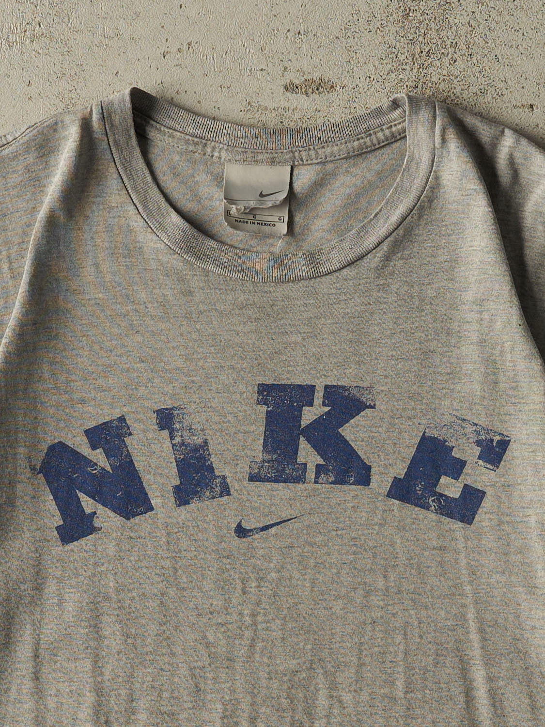 Vintage Y2K Grey Nike Logo Tee (L)