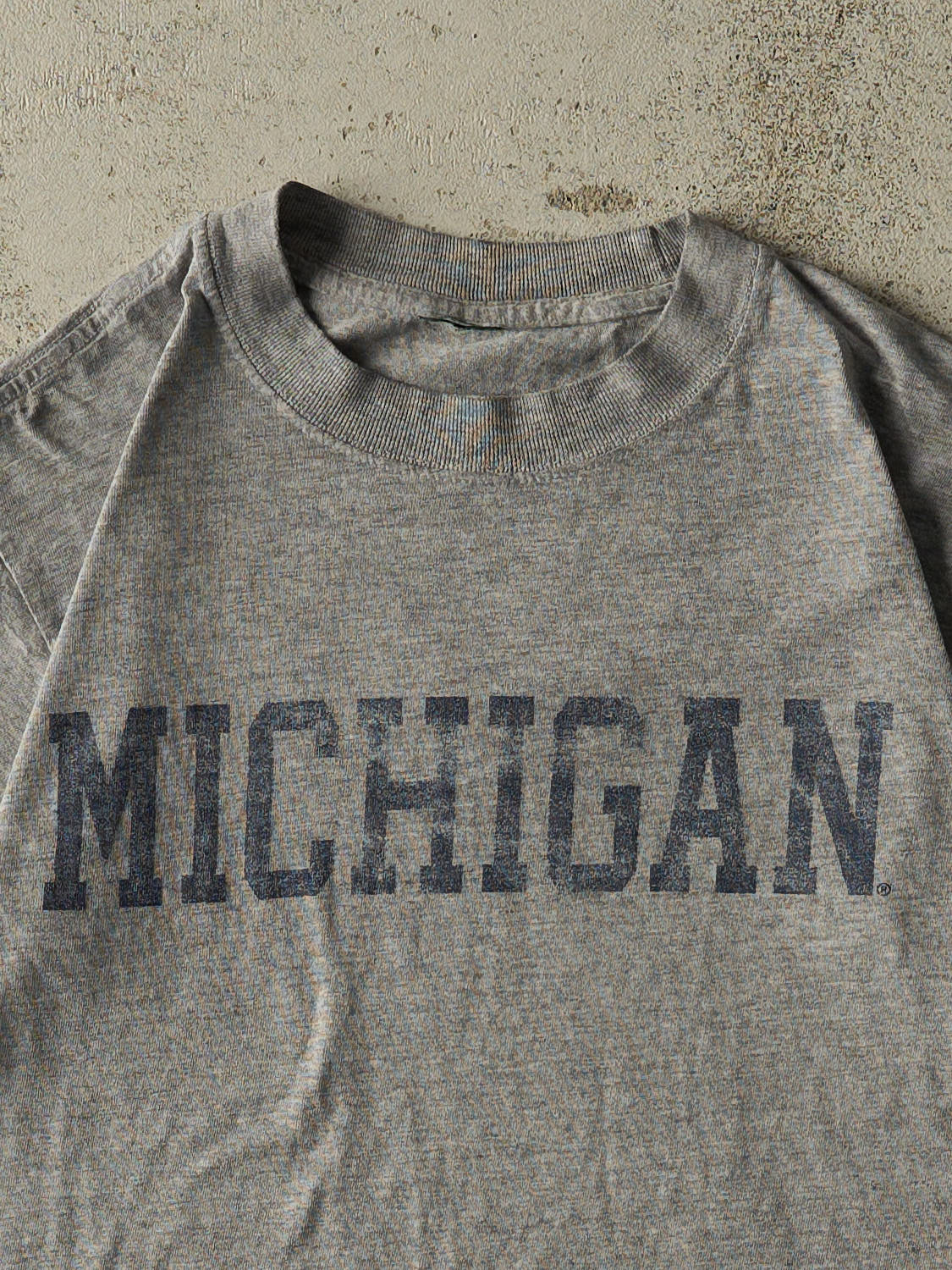 Vintage Y2K Grey University Of Michigan Tee (XS/S)