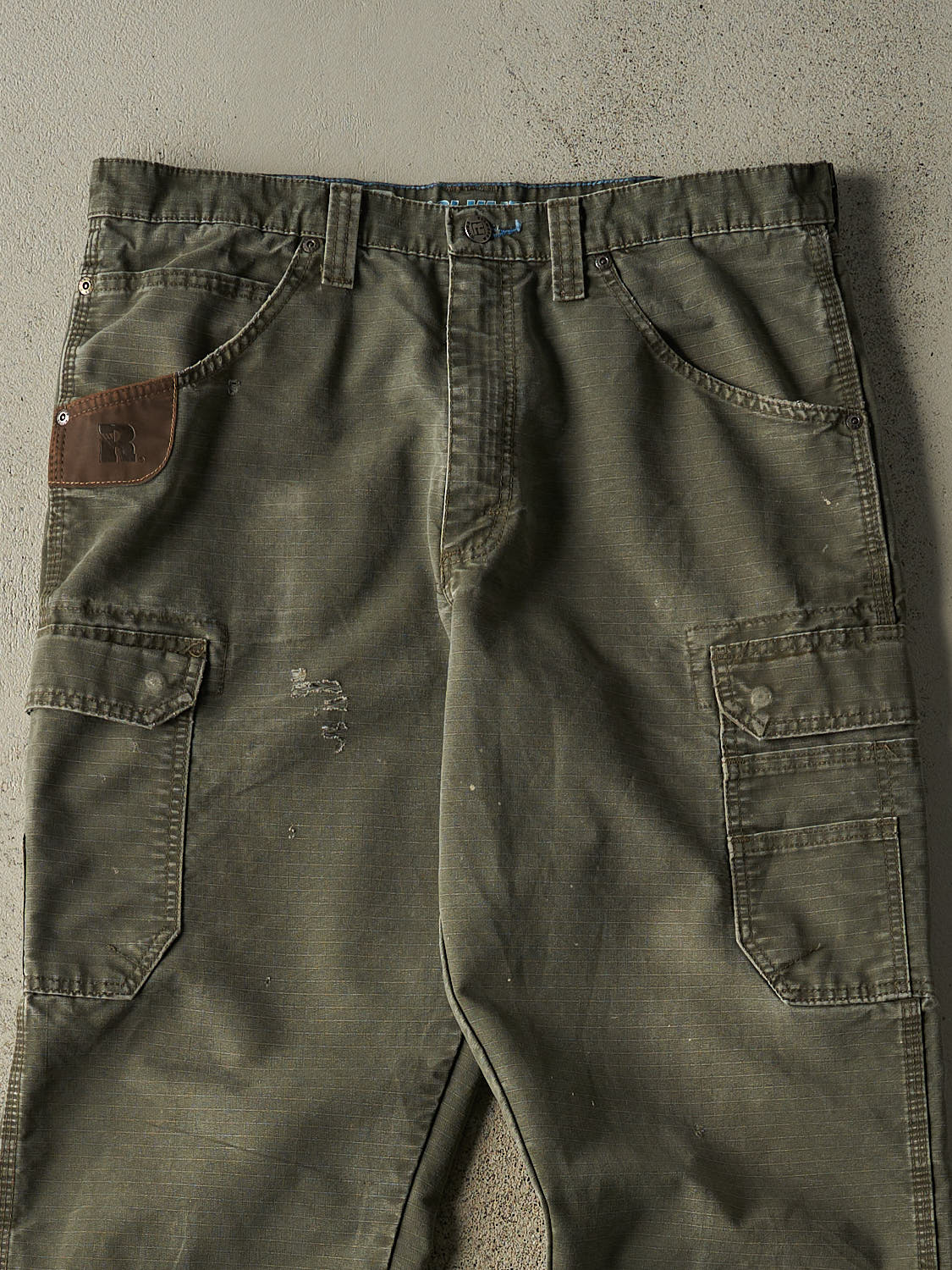 Vintage Y2K Green Wrangler Riggs Ripstop Cargo Pants (35x33.5)