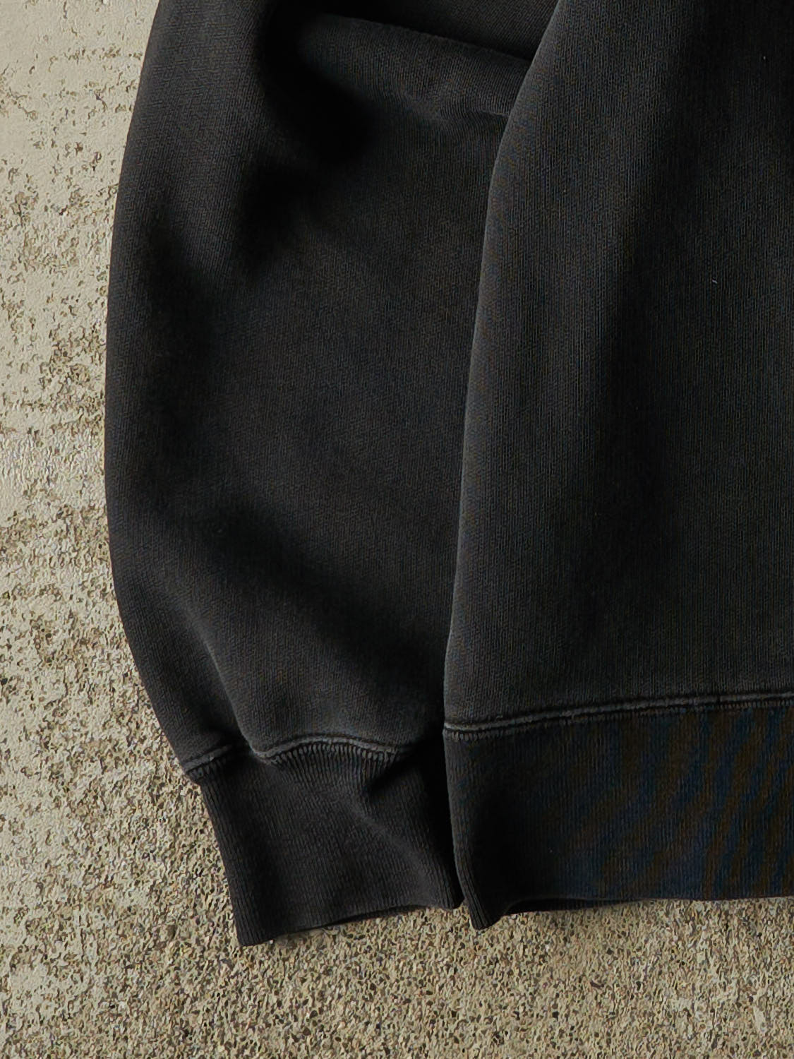 Vintage 90s Faded Black Roots Embroidered Quarter Zip Sweater (S/M)