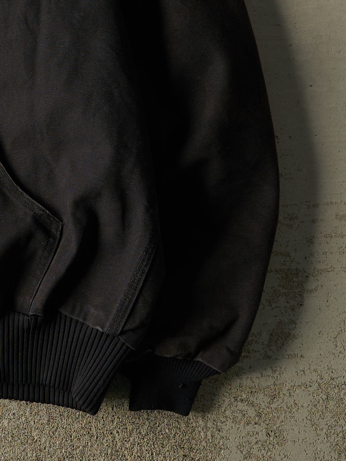 Vintage Y2K Black Carhartt Hooded Active Jacket (M/L)