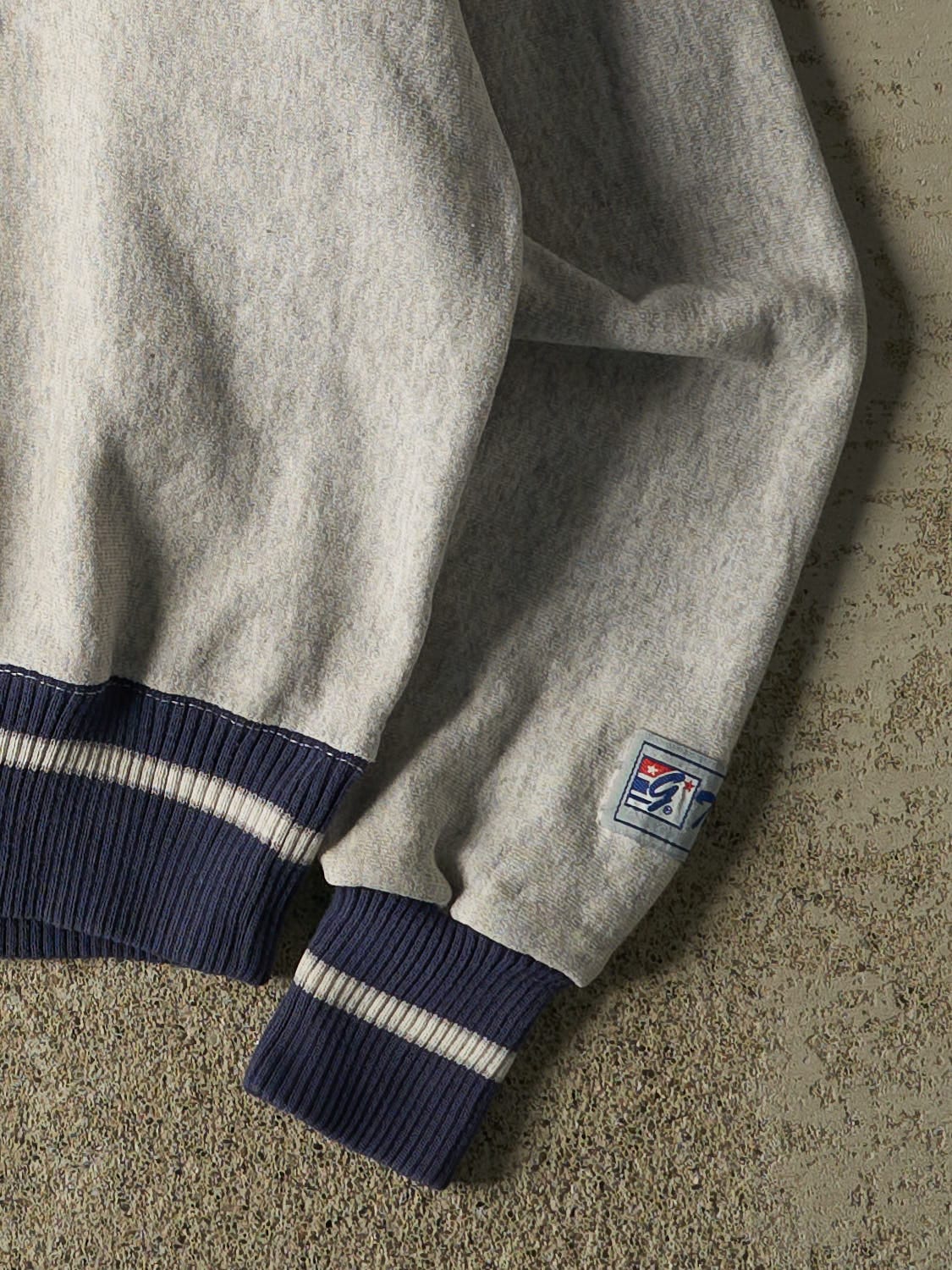 Vintage 90s Grey Dallas Cowboys Embroidered Crewneck (L/XL)
