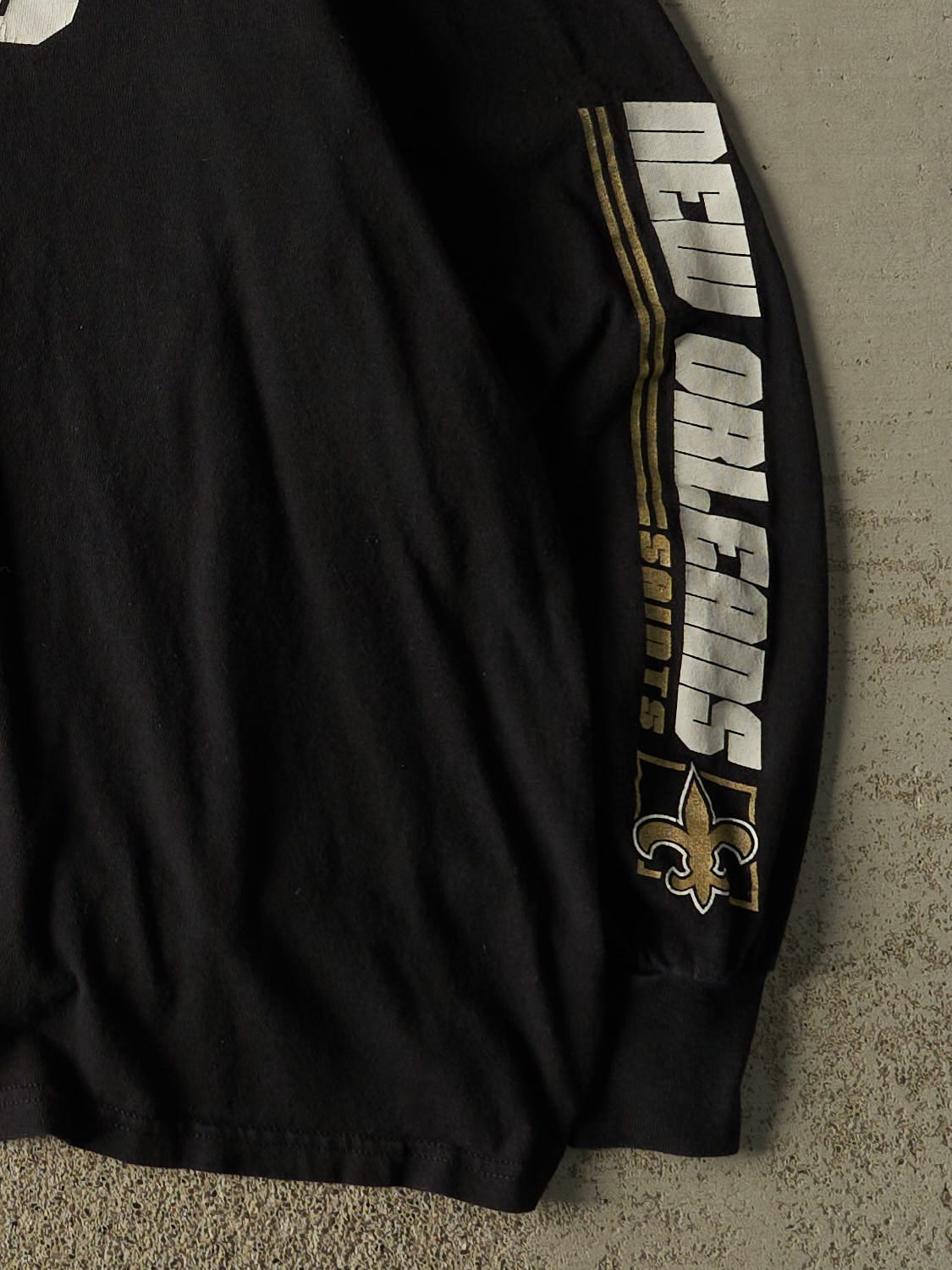 Vintage Y2K Black New Orleans Saints Long Sleeve (XL/XXL)