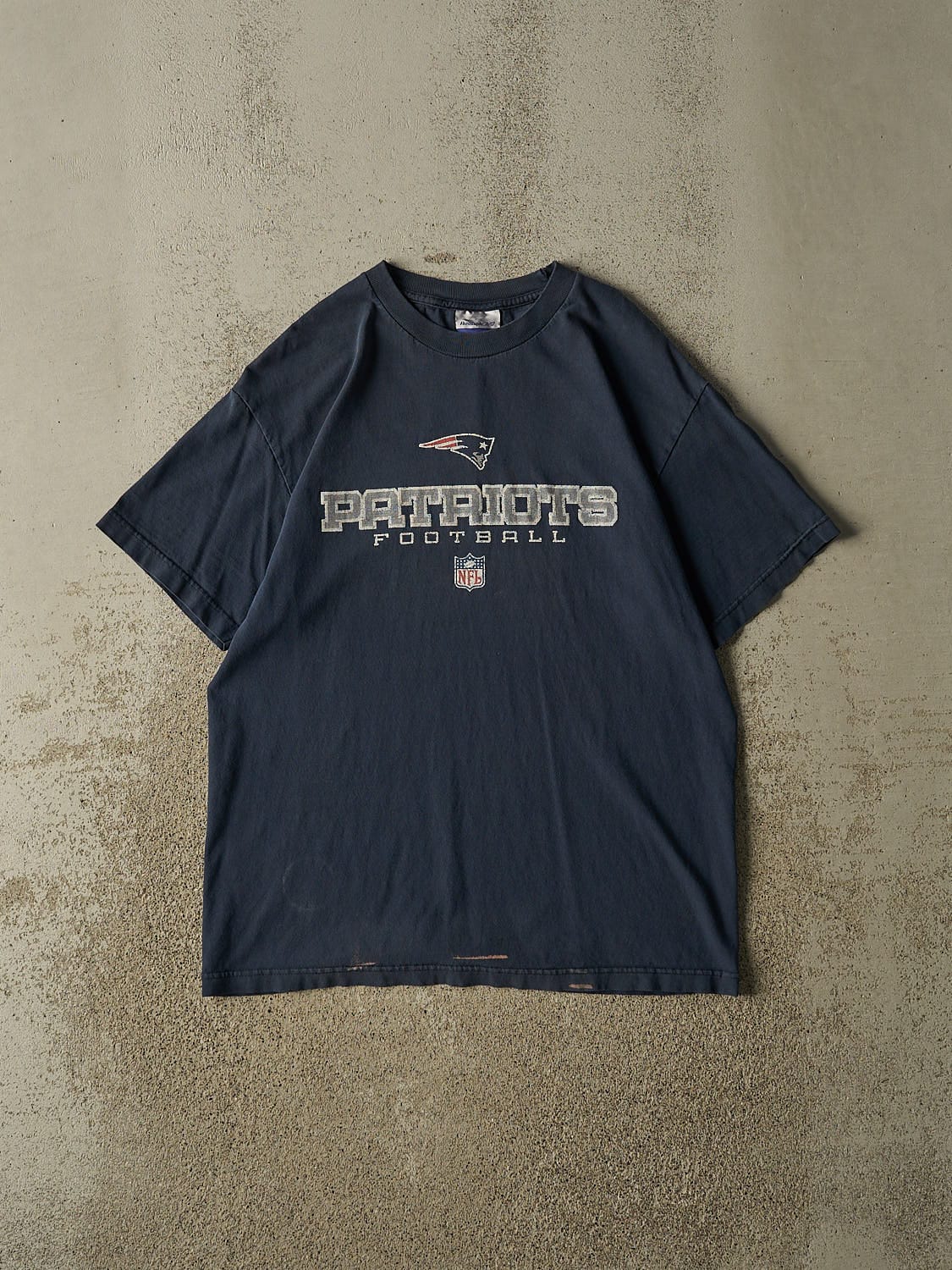 Vintage Y2K Navy Blue New England Patriots Tee (L)