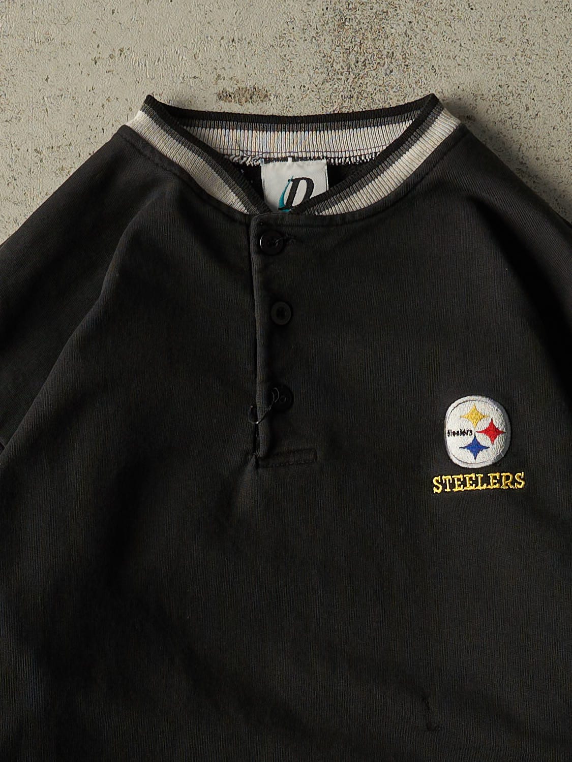 Vintage 90s Black Pittsburgh Steelers Quarter Button Lightweight Sweater (L/XL)