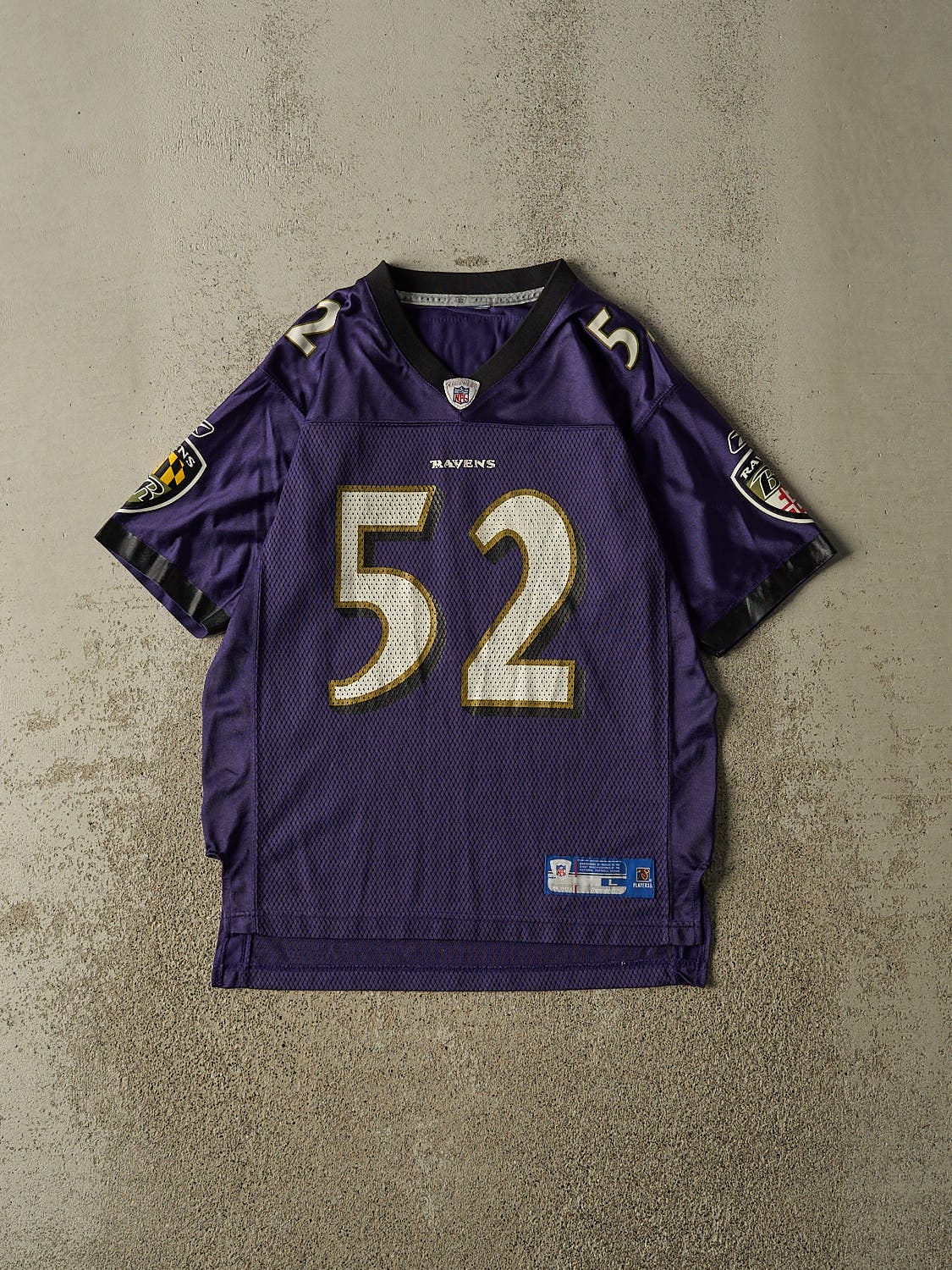 Vintage Y2K Purple Baltimore Ravens #52 R. Lewis Football Jersey (S/M)