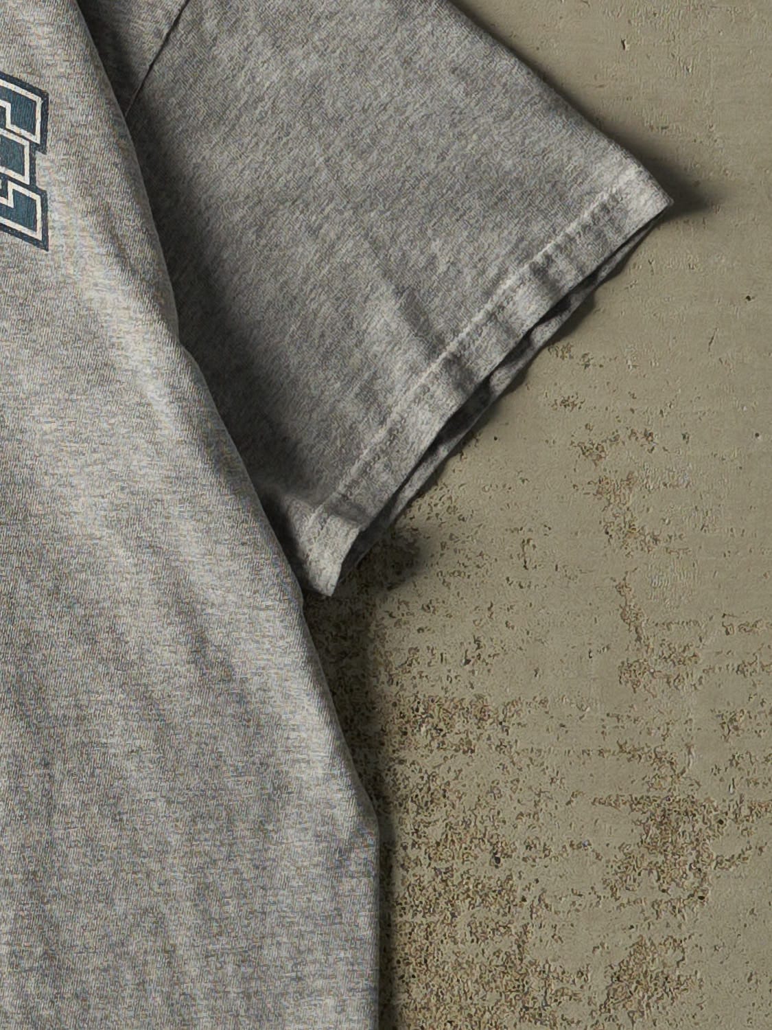 Vintage Y2K Grey Seattle Seahawks Cropped Tee (M)