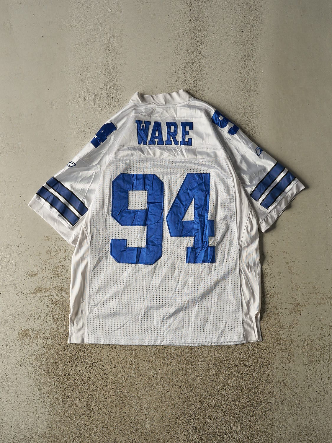 Vintage Y2K White Dallas Cowboys #94 Ware Football Jersey (XXL)