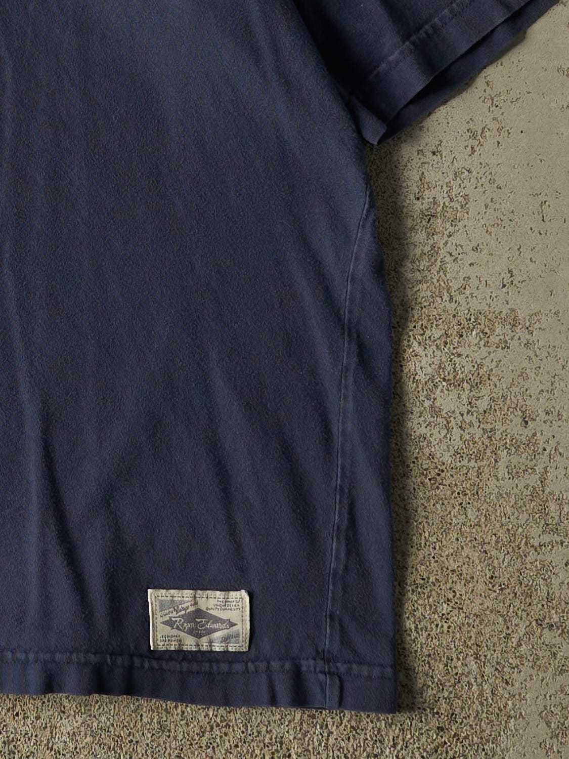 Vintage Y2K Navy Blue Toronto Maple Leafs Tee (L)