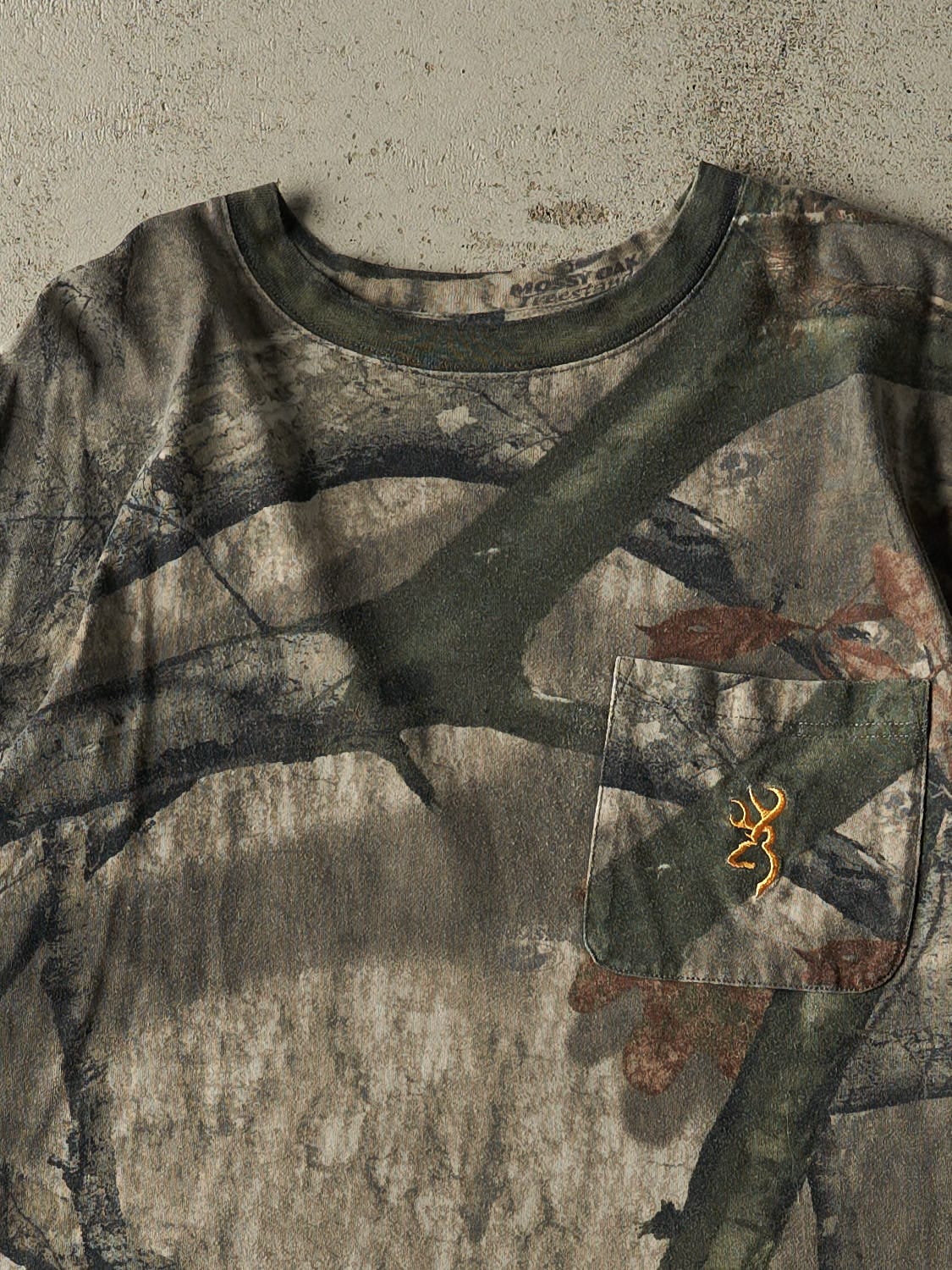 Vintage Y2K Camo Browning Embroidered Pocket Tee (L/XL)