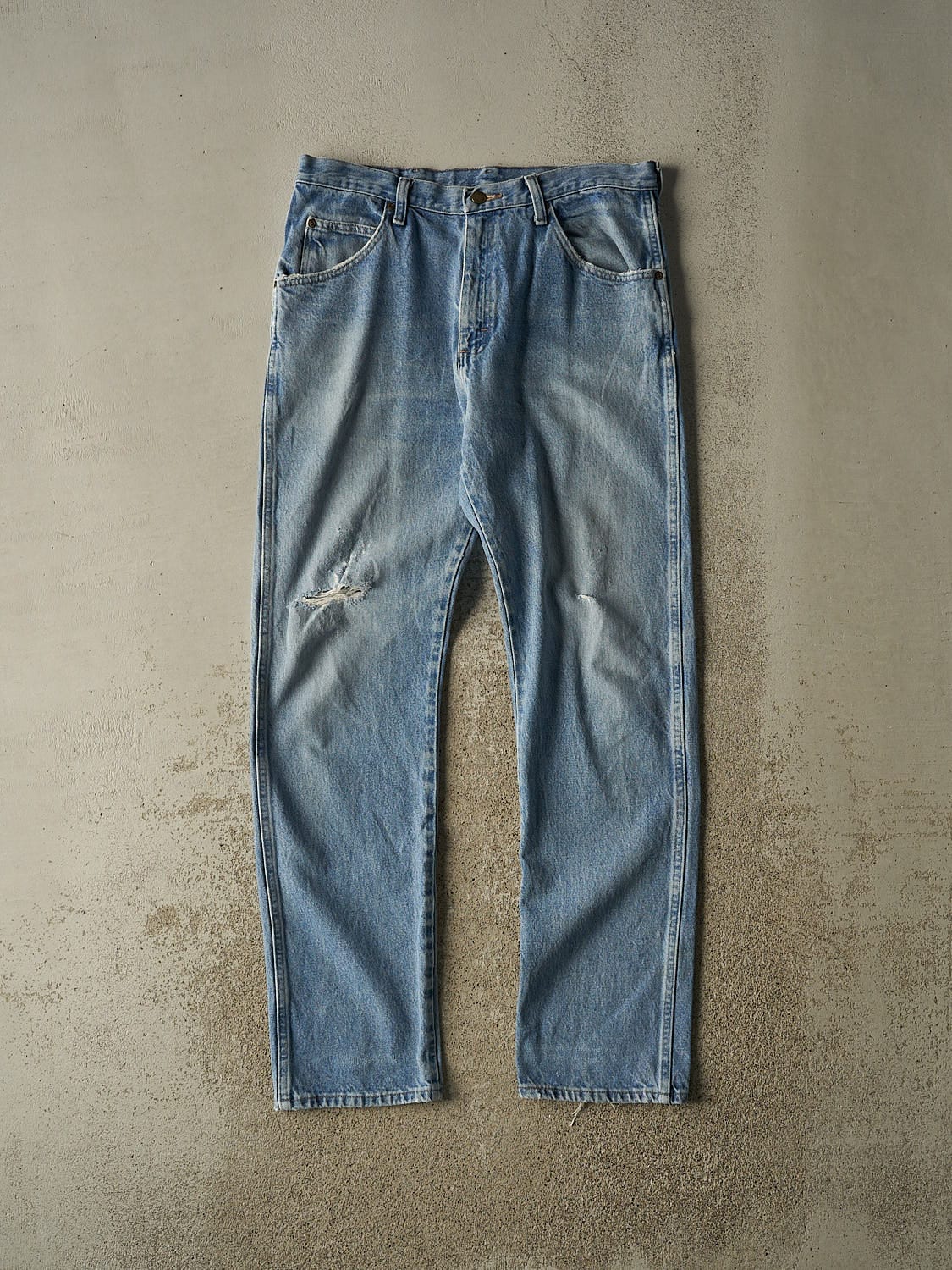 Vintage 90s Mid Wash Wrangler Jeans (34x33.5)