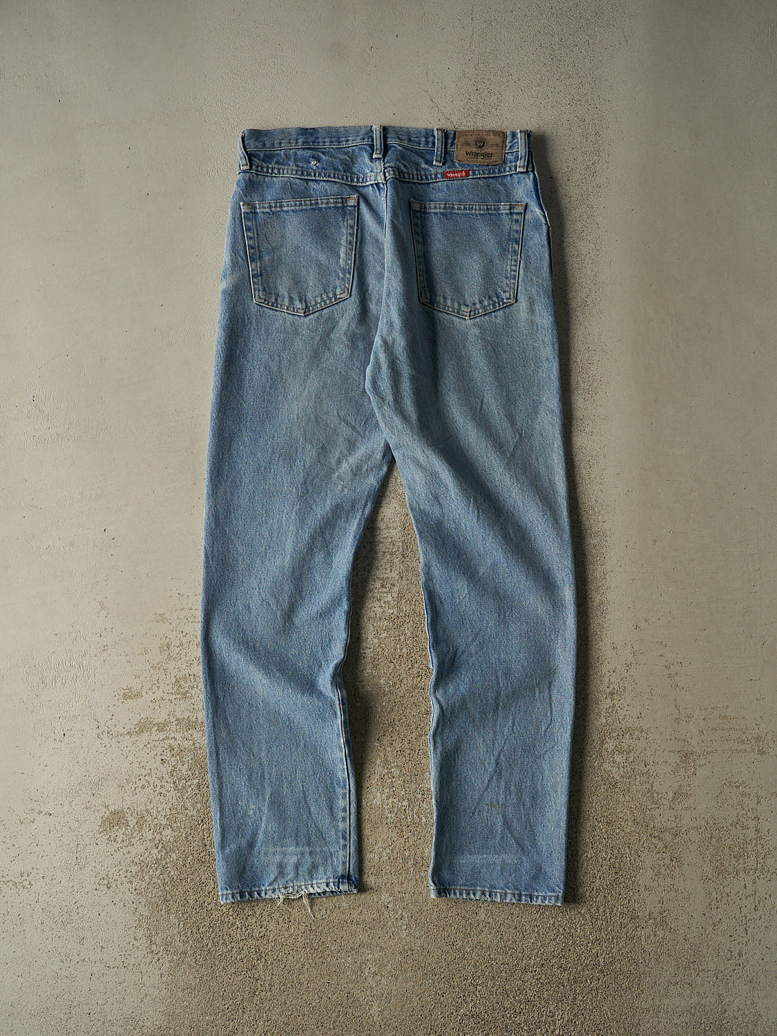 Vintage 90s Mid Wash Wrangler Jeans (34x33.5)