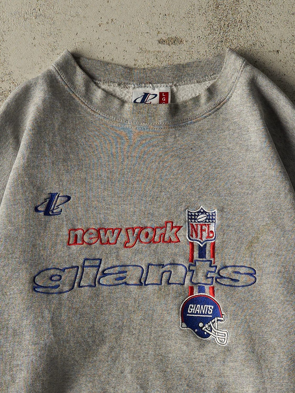 Vintage 90s Grey New York Giants Embroidered Crewneck (L/XL)