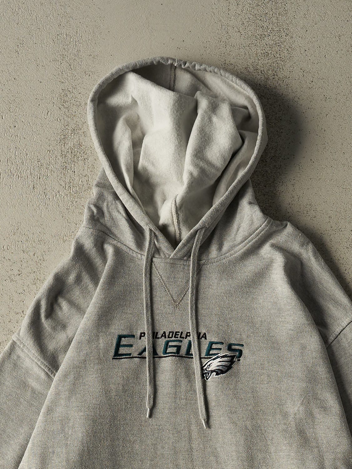 Vintage Y2K Grey Philadelphia Eagles Embroidered Hoodie (XL/XXL)