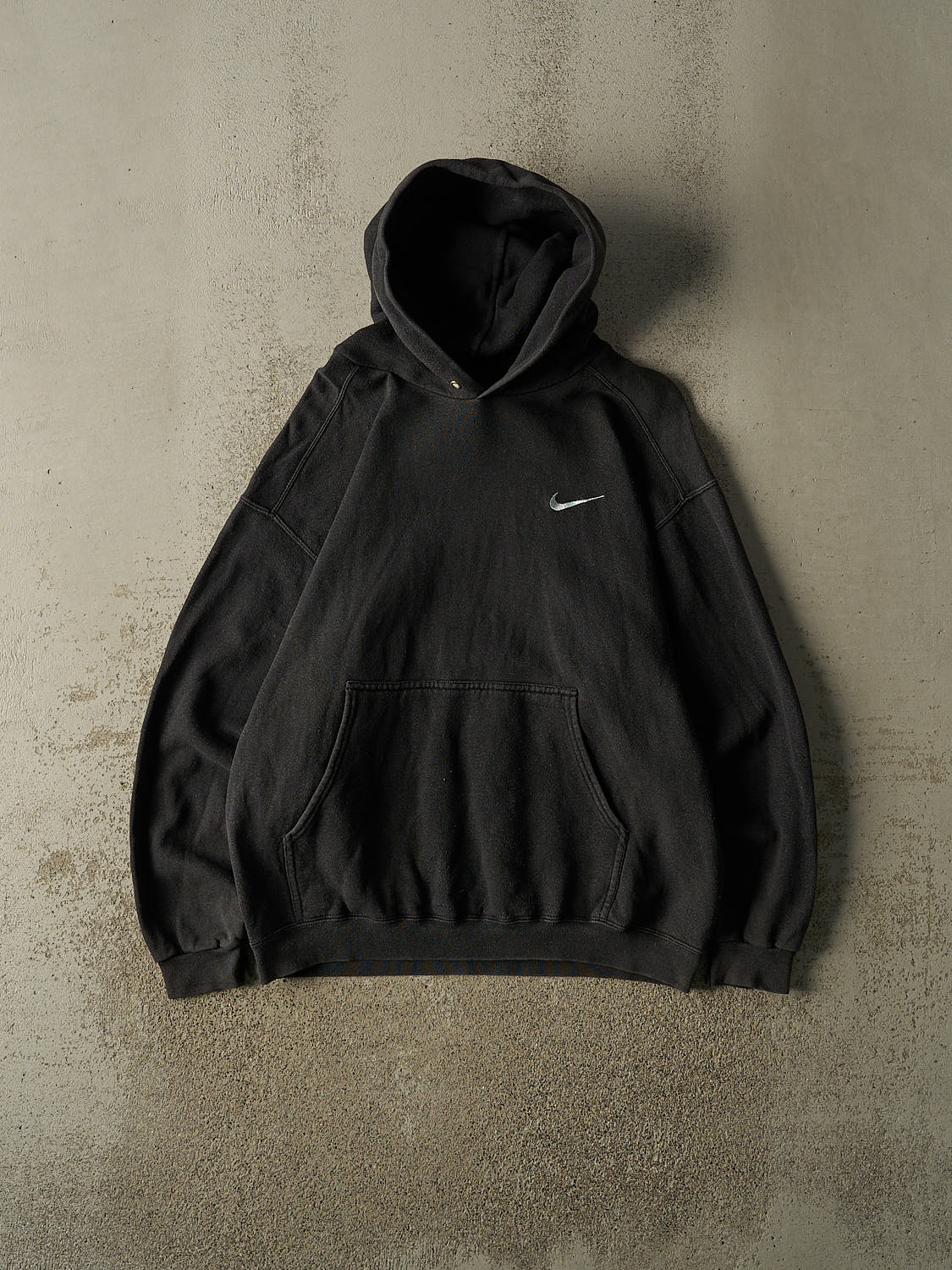 Vintage 90s Black Nike Embroidered Hoodie (M/L)