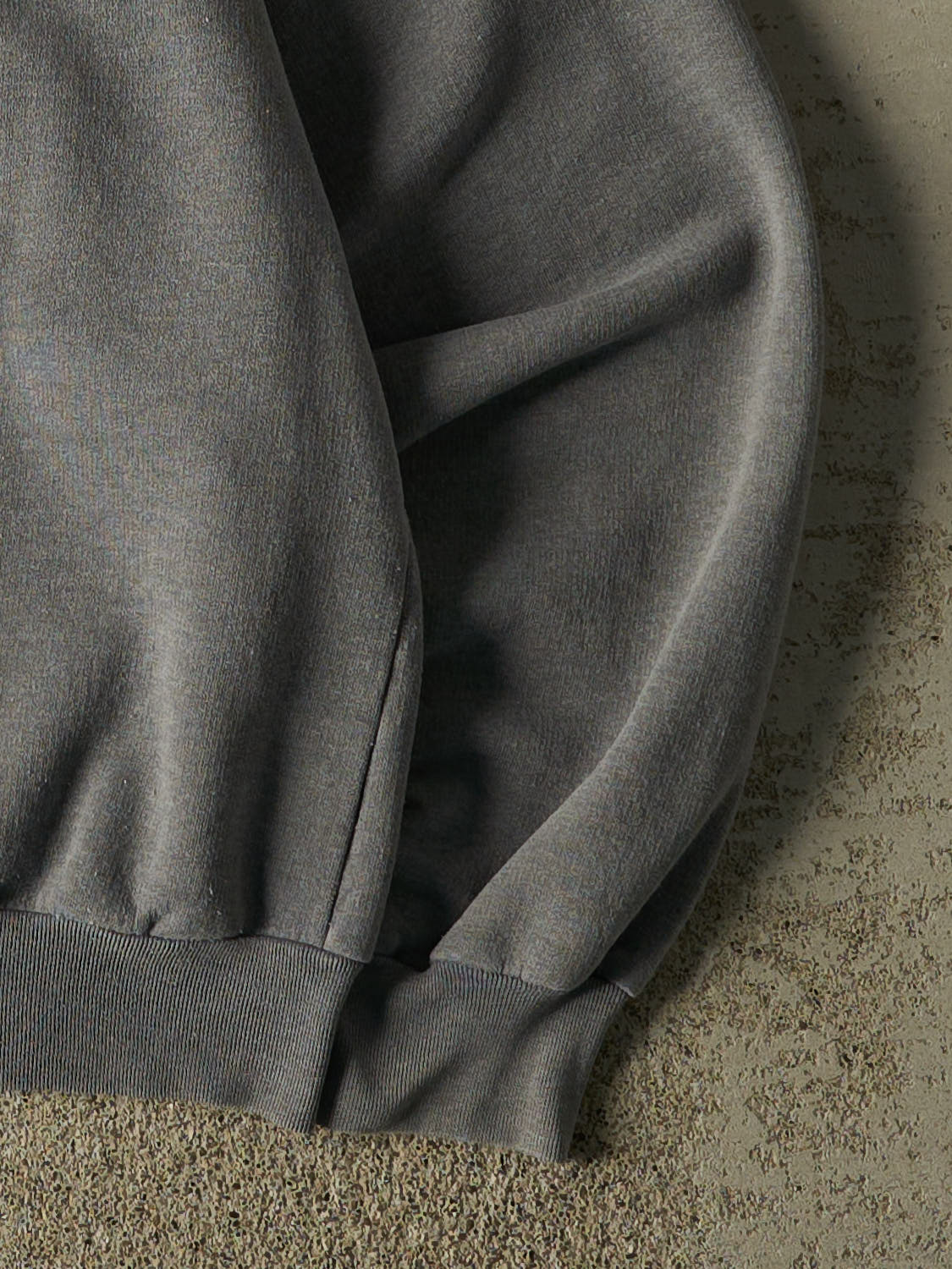 Vintage 90s Grey Spalding Embroidered Crewneck (L/XL)