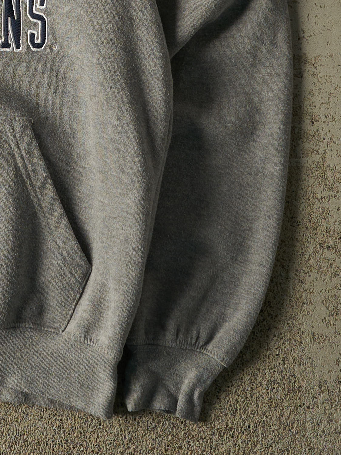 Vintage Y2K Grey Penn State University Embroidered Hoodie (XS/S)