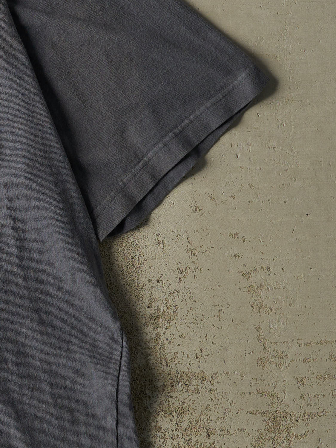 Vintage Y2K Charcoal Grey Carhartt Quarter Button Pocket Tee (XL/XXL)