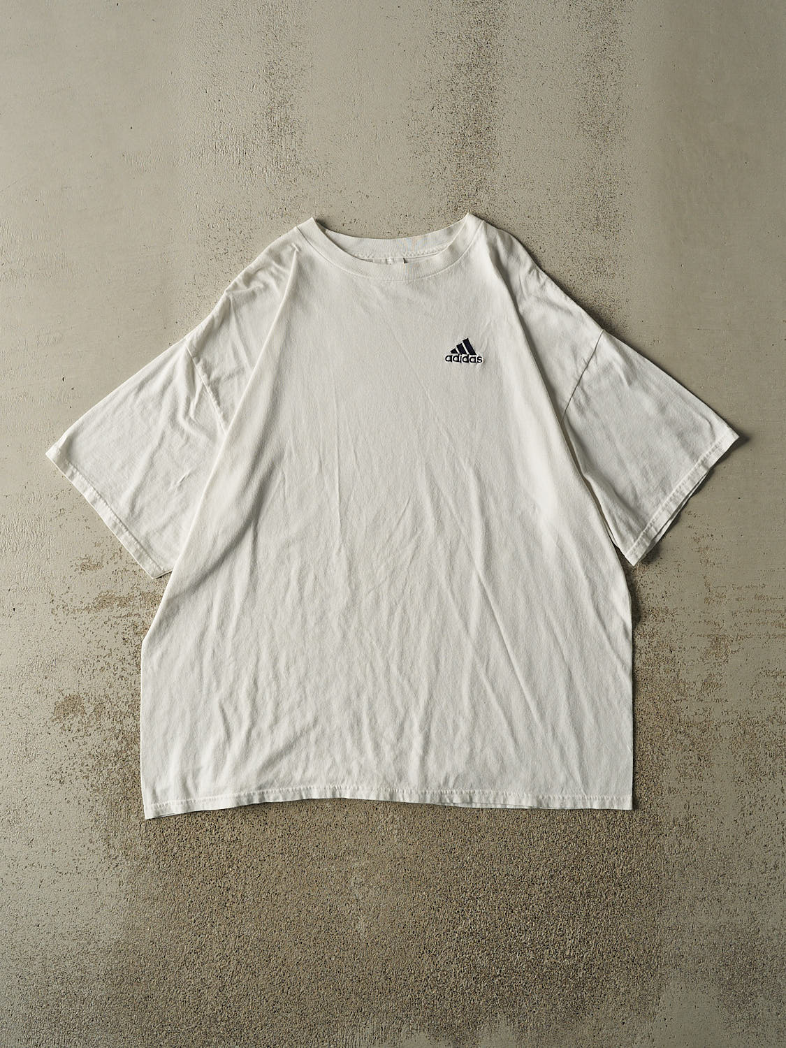 Vintage 90s White Adidas Embroidered Logo Tee (XL/XXL)