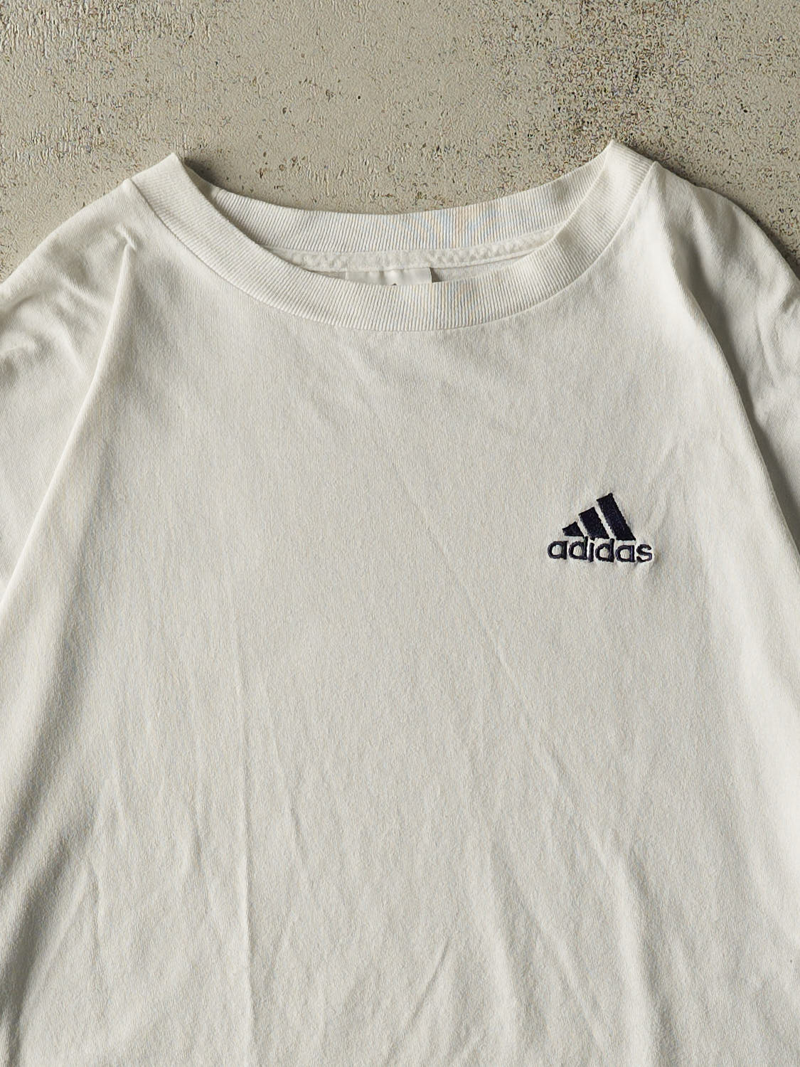 Vintage 90s White Adidas Embroidered Logo Tee (XL/XXL)