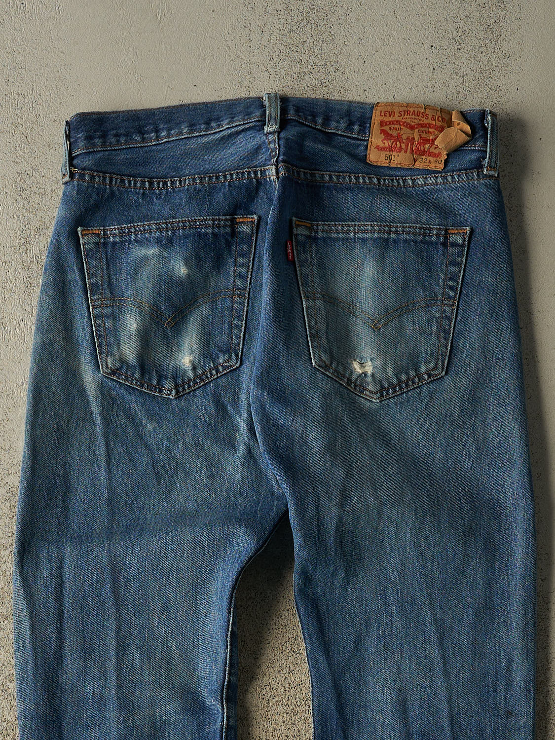 Vintage Y2K Dark Wash Levi's 501 Jeans (32x29)