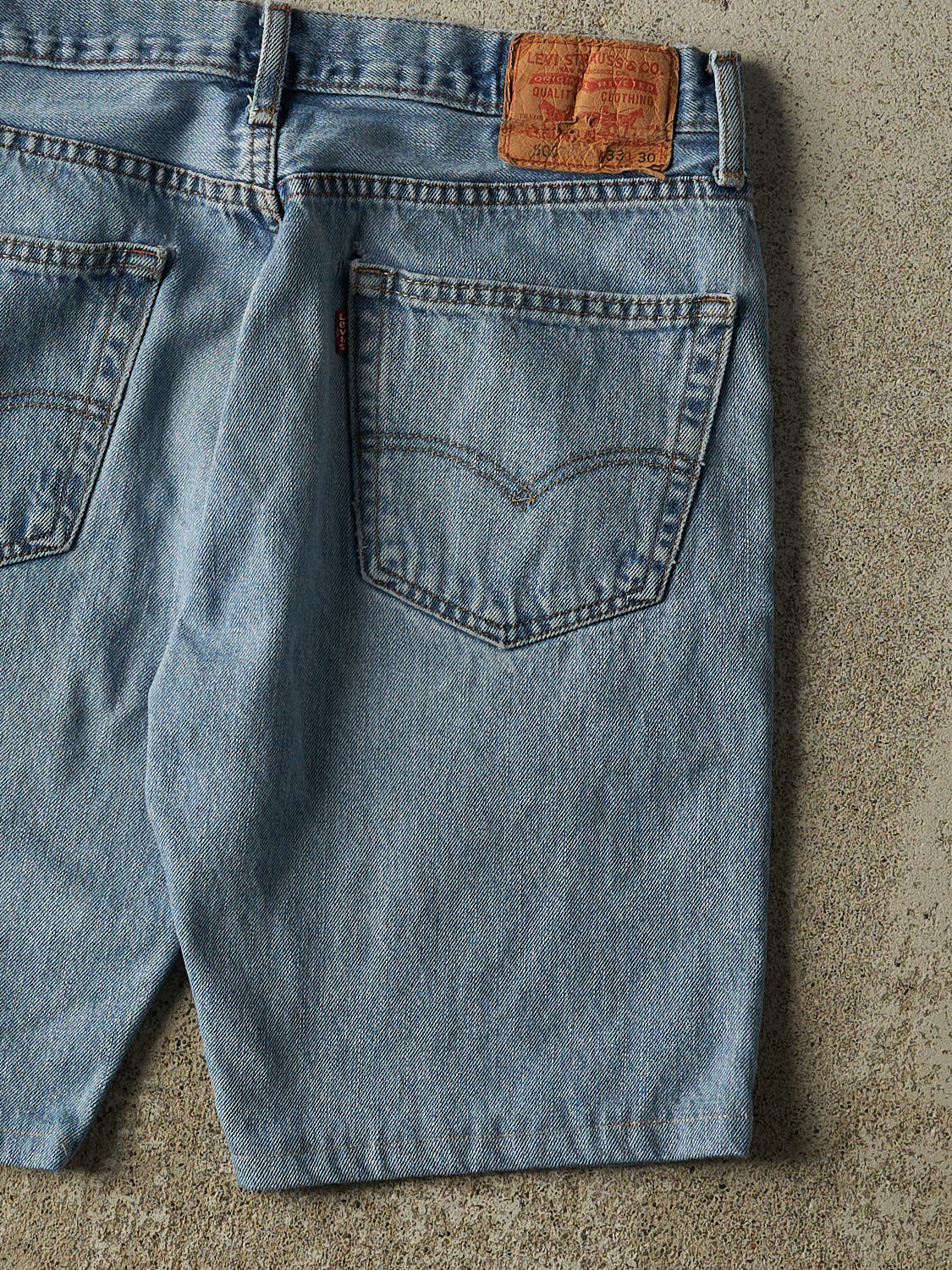 Vintage 90s Light Wash Levi's 505 Jean Shorts (32x10)