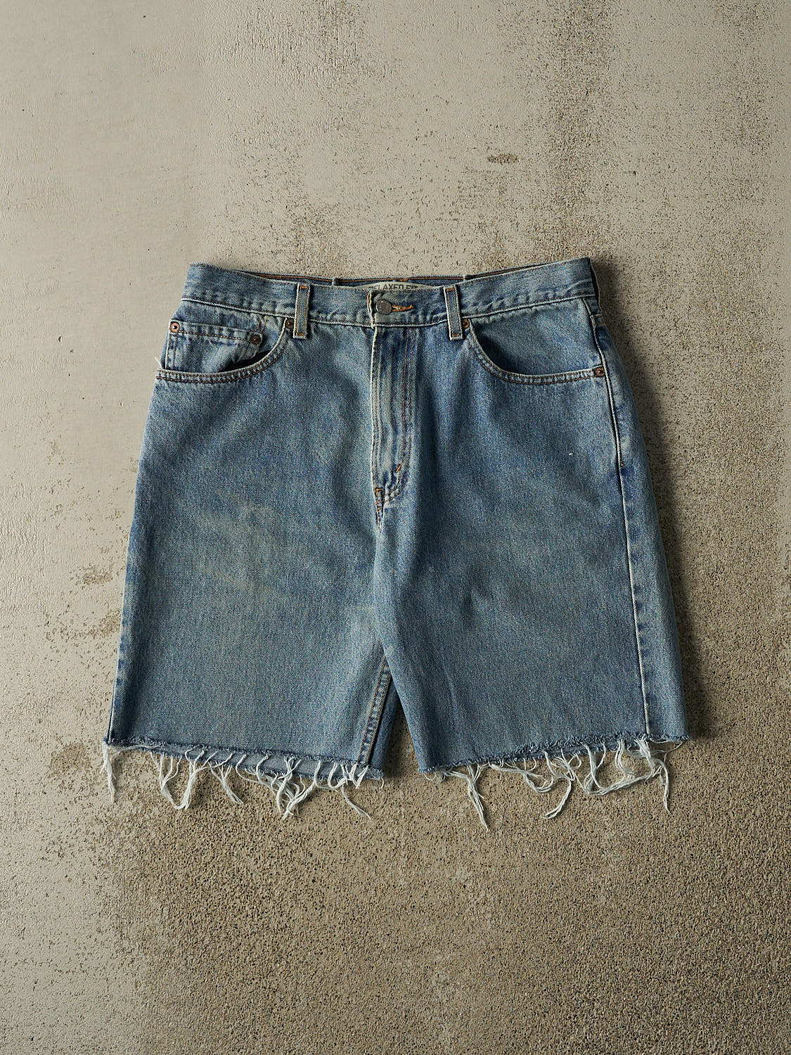 Vintage 90s Mid Wash Levi's 550 Cut Off Jean Shorts (34x9)