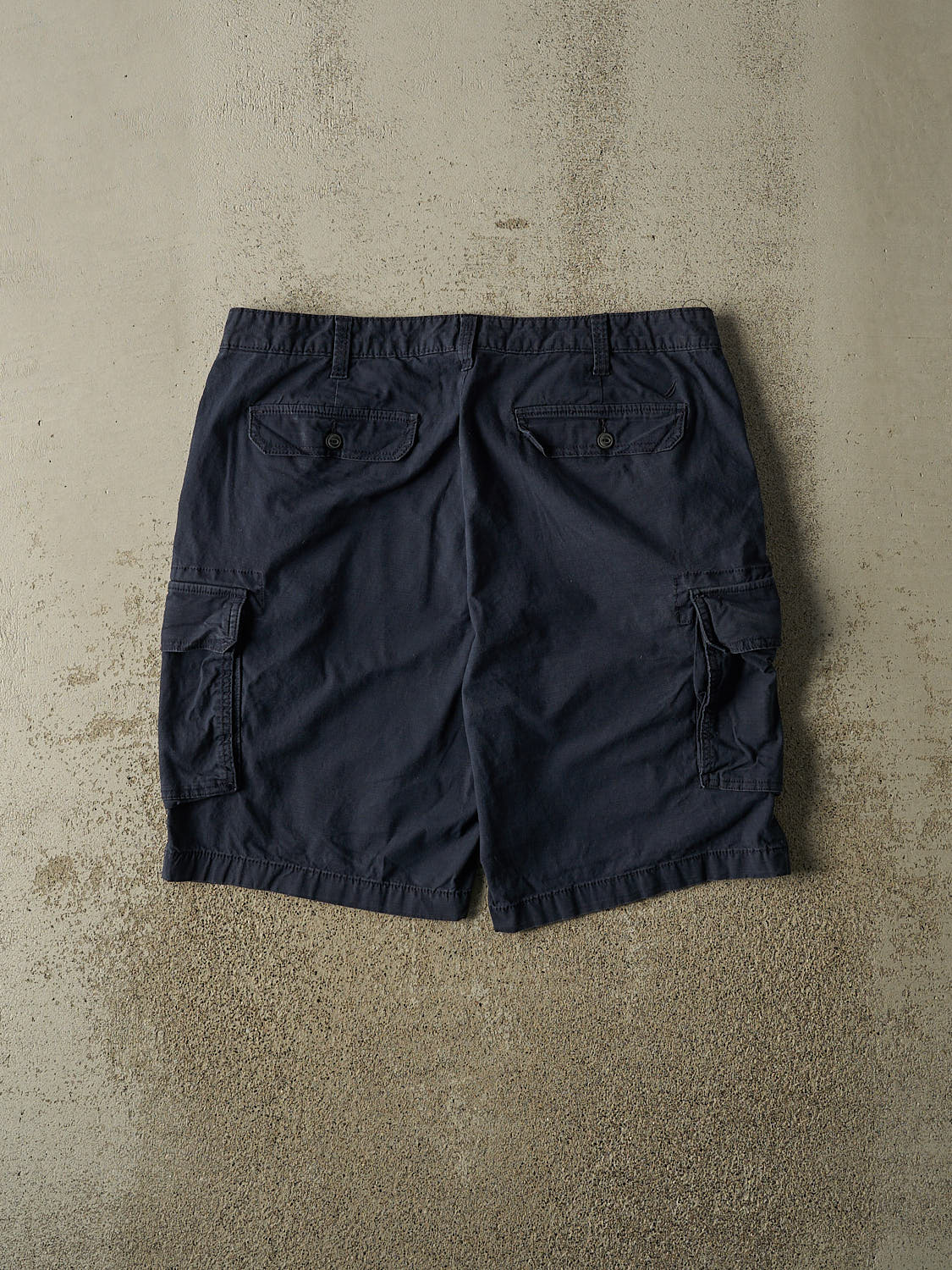 Vintage Y2K Navy Blue Nautica Cargo Shorts (37x10)