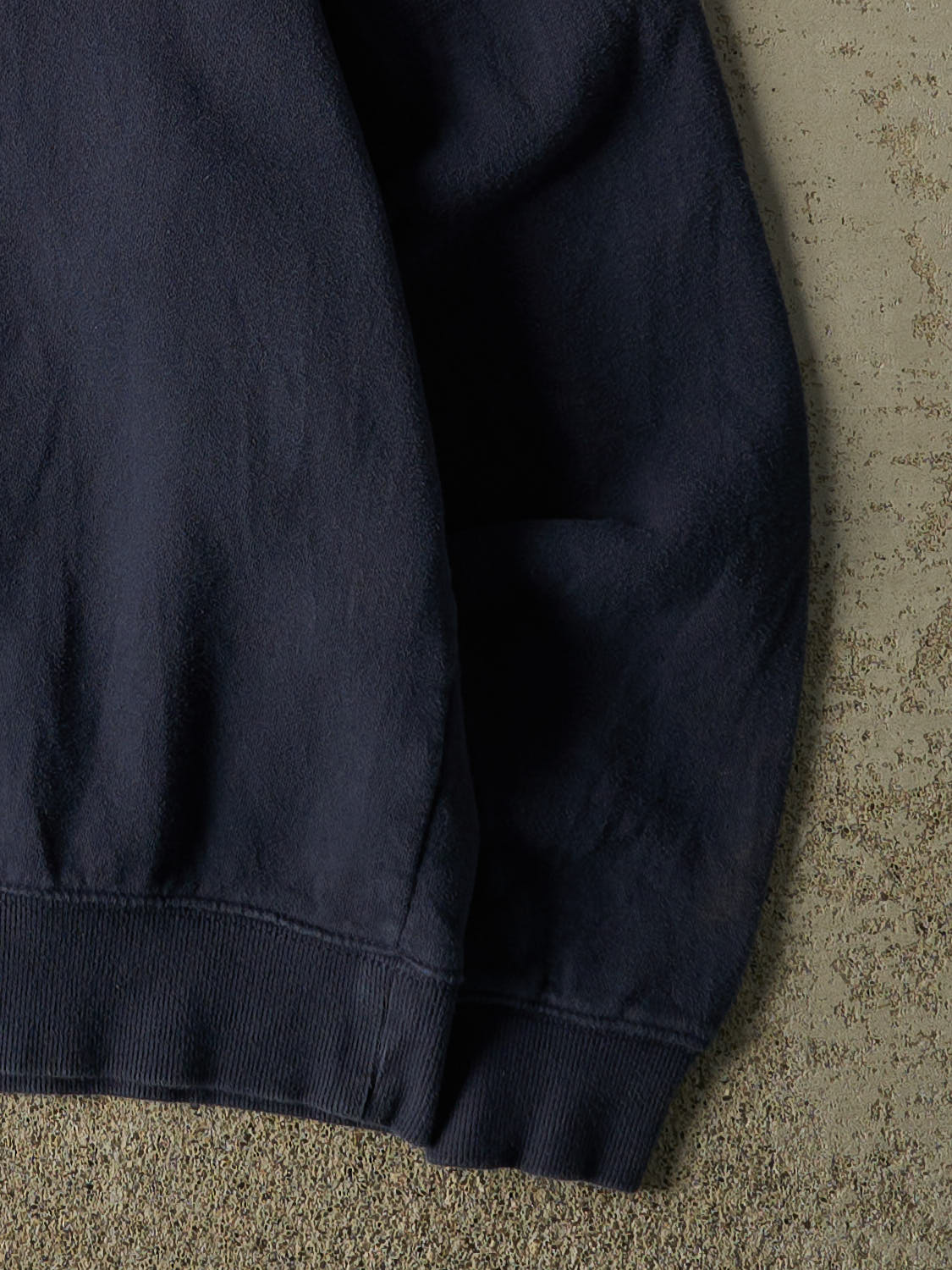 Vintage Y2K Navy Blue Blank Crewneck (M/L)
