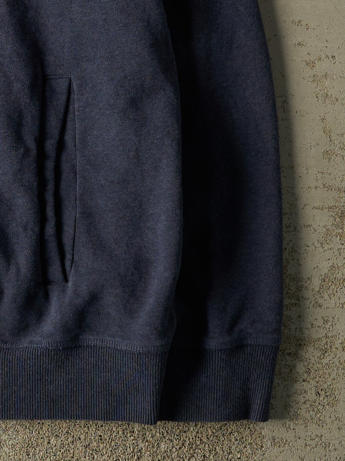 Vintage Y2K Navy Blue Timberland Zip Up Sweater (L/XL)