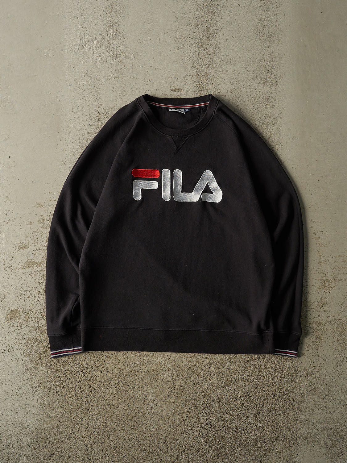 Vintage Y2K Black Fila Embroidered Lightweight Crewneck (M/L)